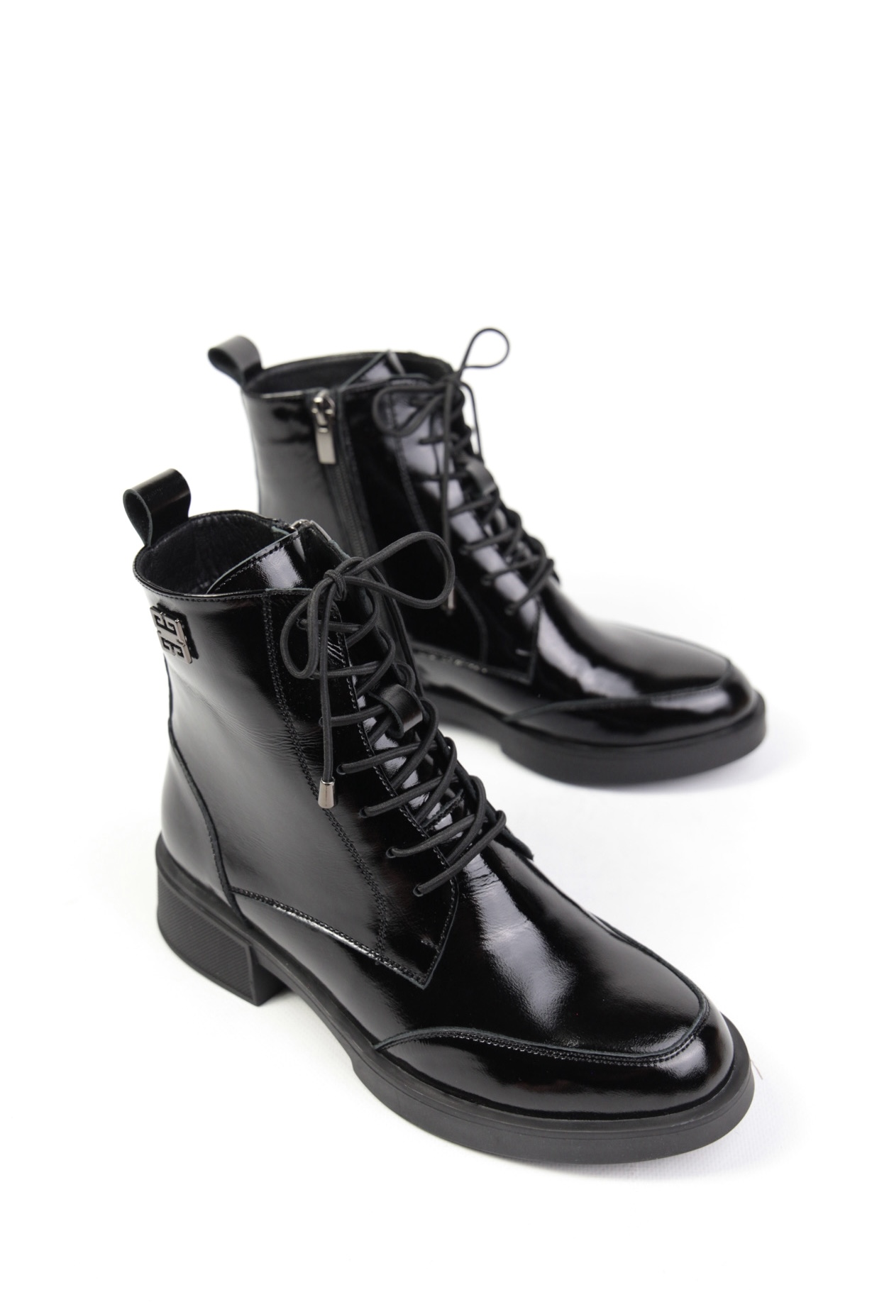 картинка Ботинки кожаные Benito от магазина Pratik