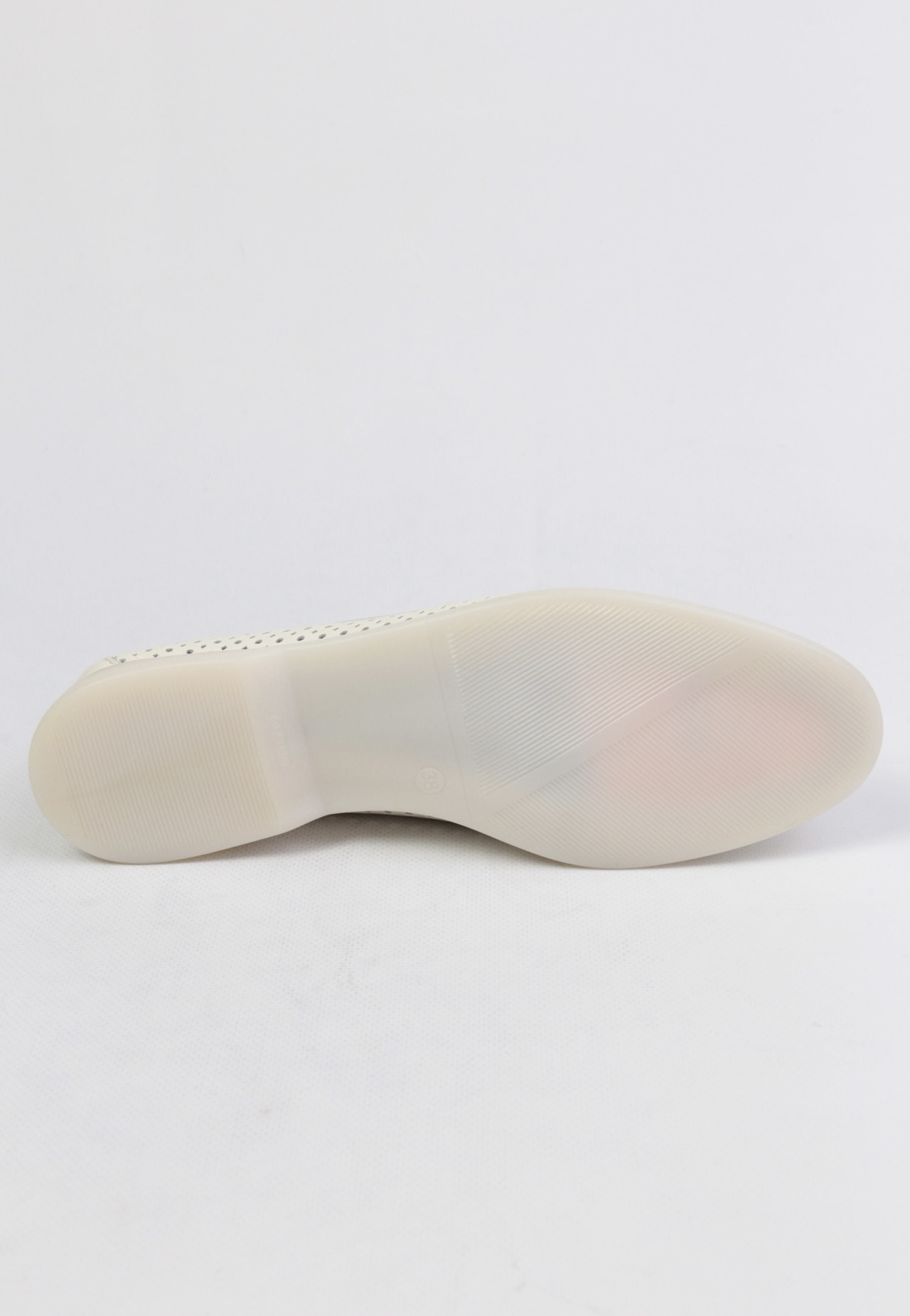 картинка Туфли кожаные Benito от магазина Pratik