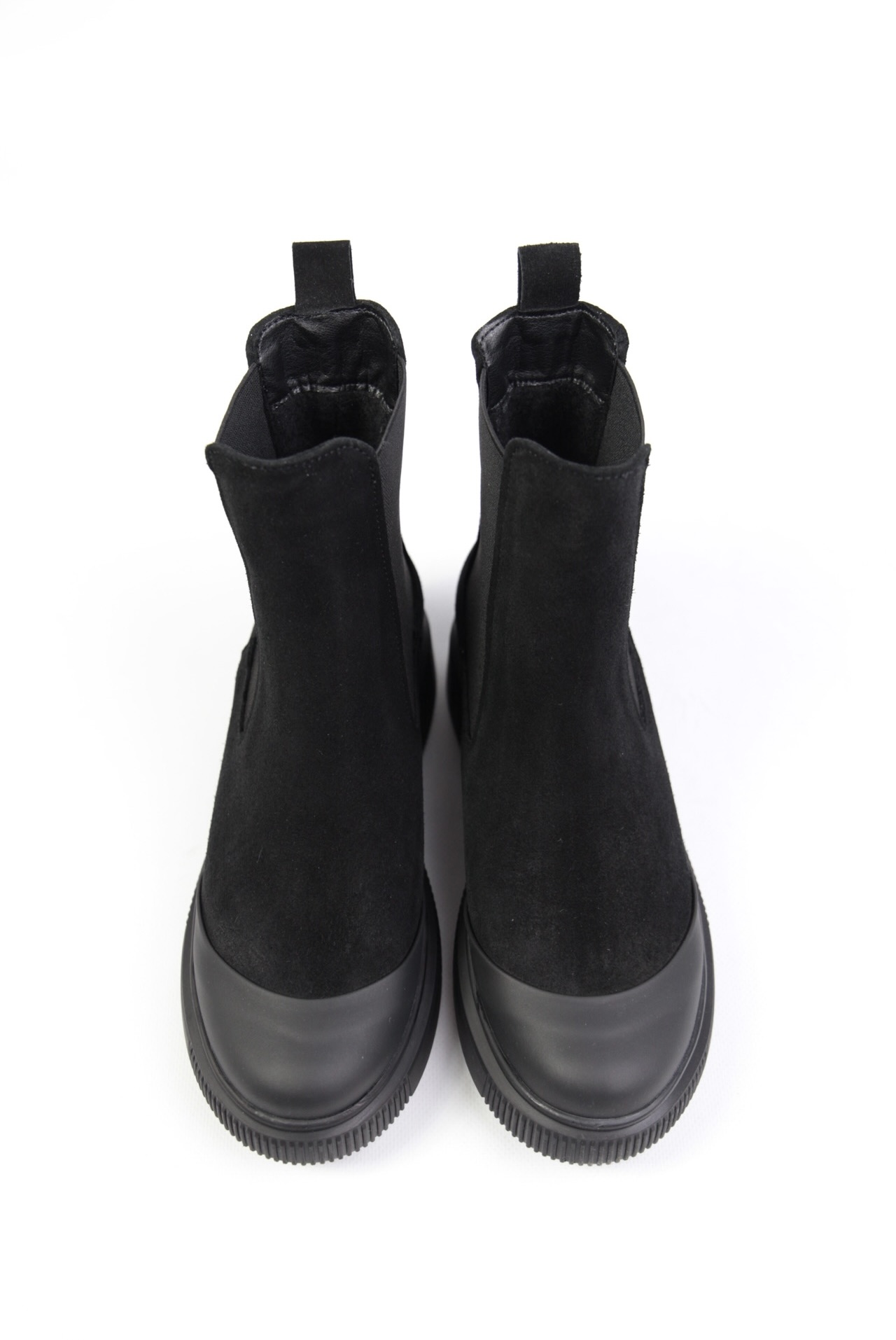 картинка Ботинки замшевые Benito от магазина Pratik