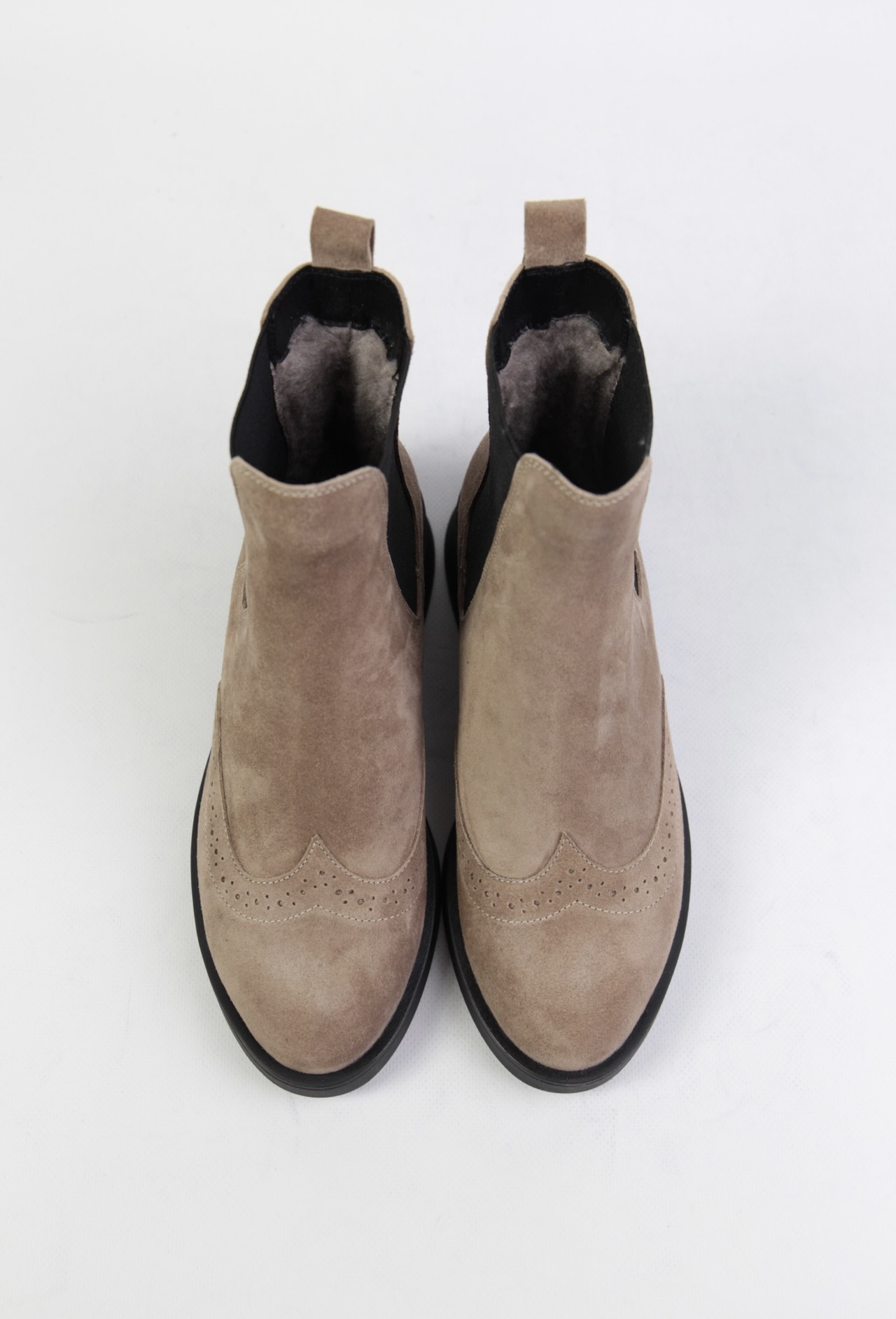 картинка Ботинки замшевые Benito от магазина Pratik