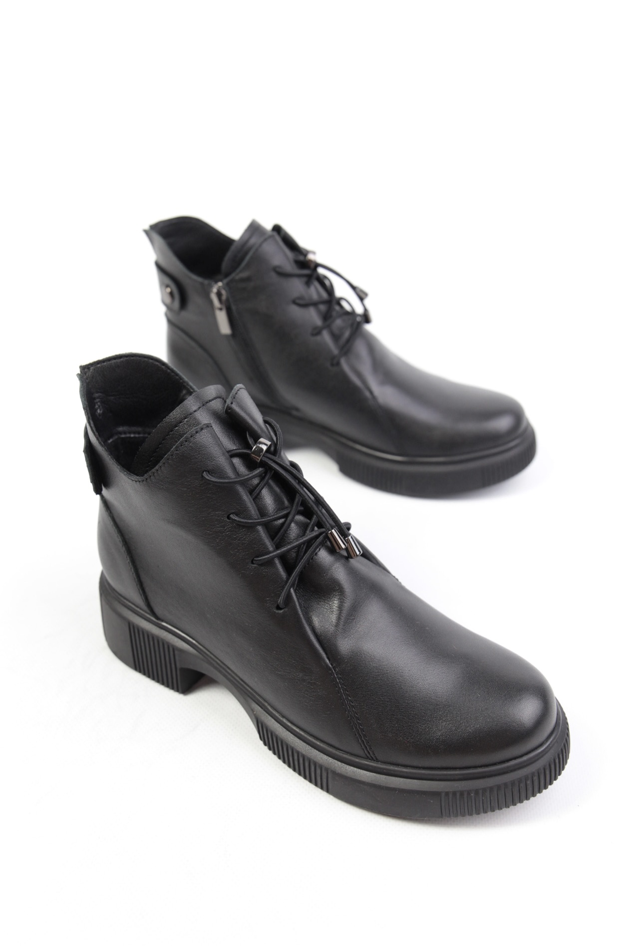 картинка Ботинки кожаные Benito от магазина Pratik