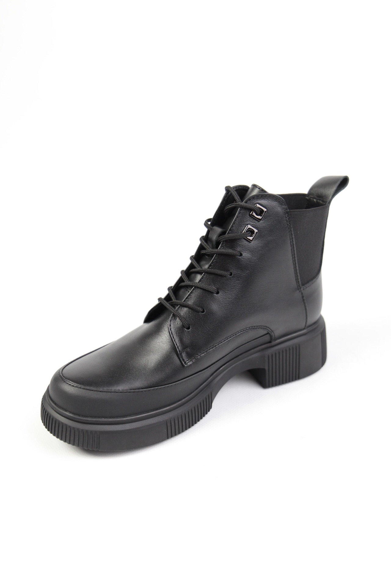 картинка Ботинки кожаные Benito от магазина Pratik