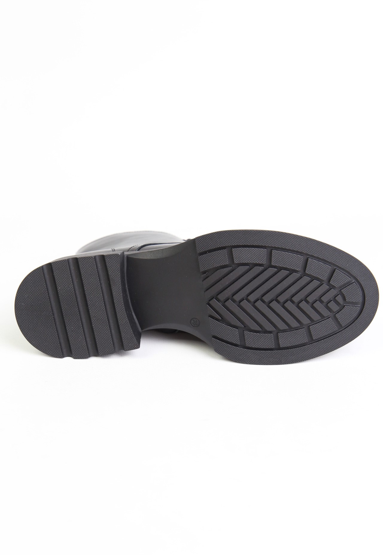 картинка Ботинки кожаные Benito от магазина Pratik