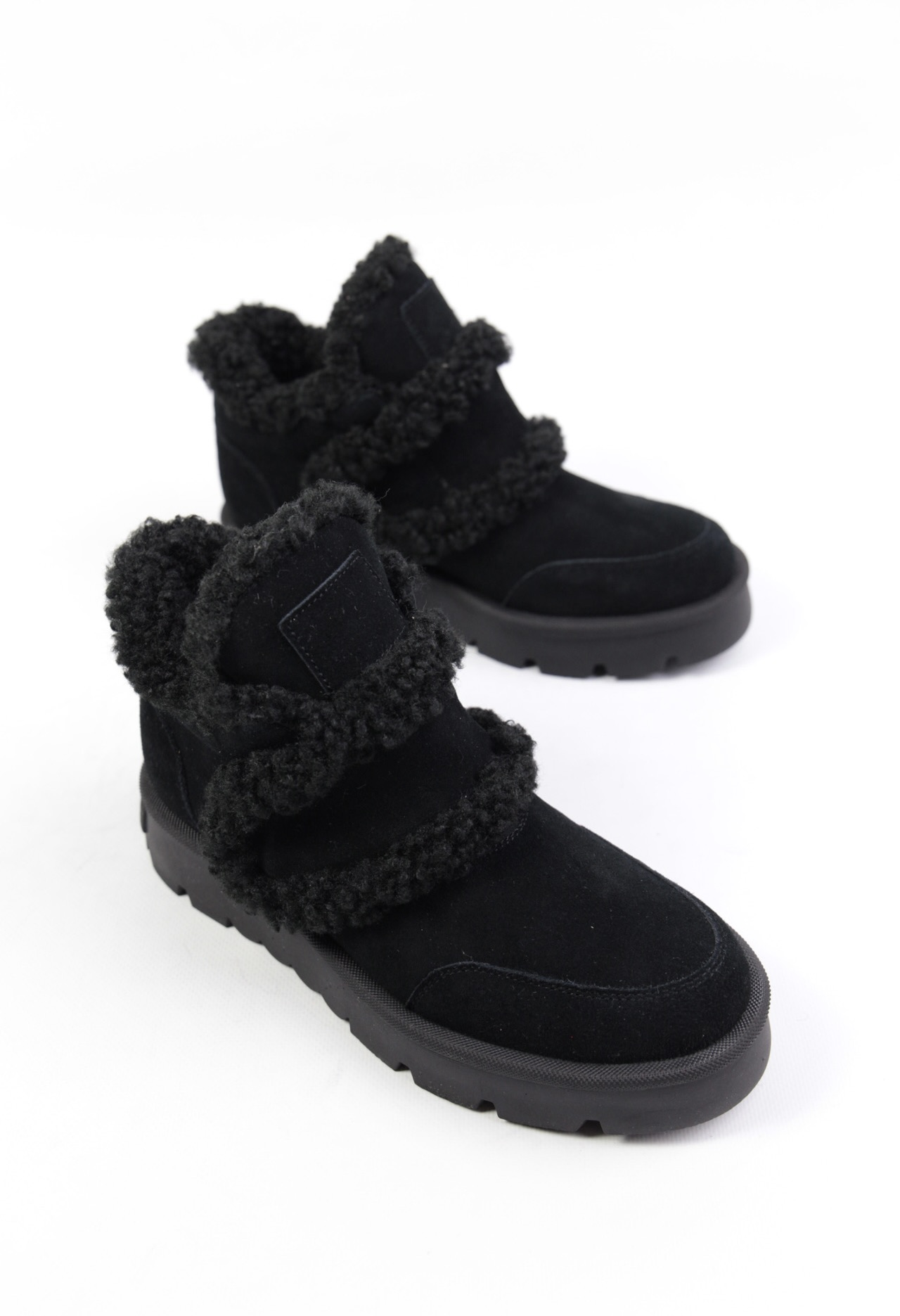 картинка Ботинки замшевые Benito от магазина Pratik