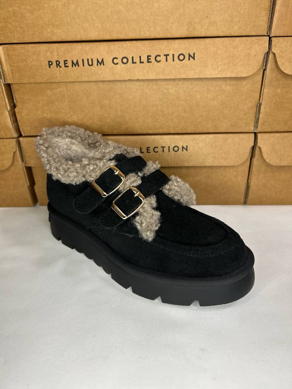 картинка Ботинки замшевые Benito от магазина Pratik