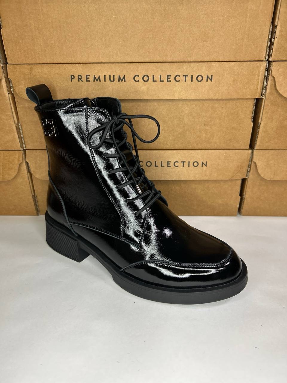 картинка Ботинки кожаные Benito от магазина Pratik