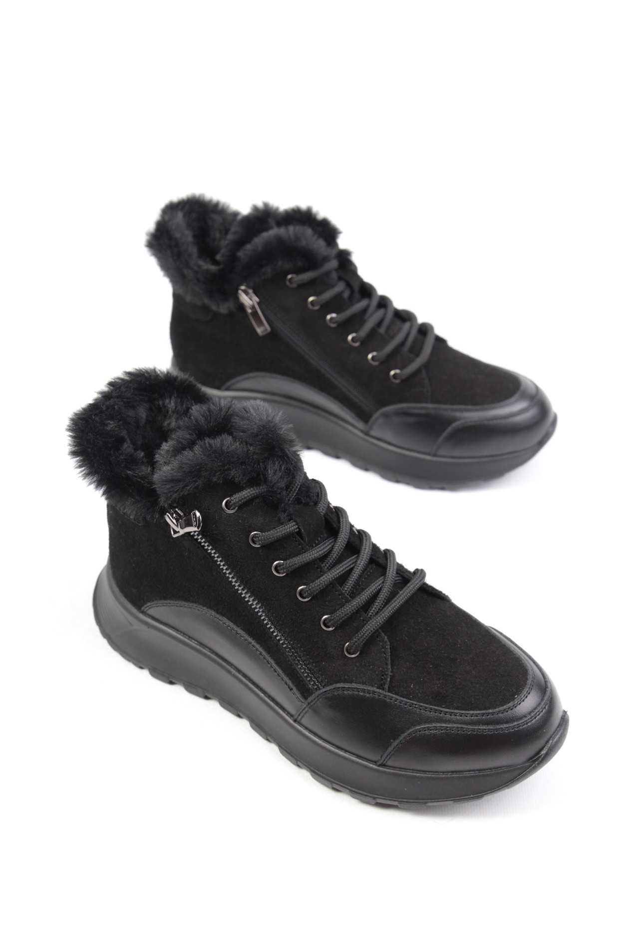 картинка Ботинки замшевые Benito от магазина Pratik