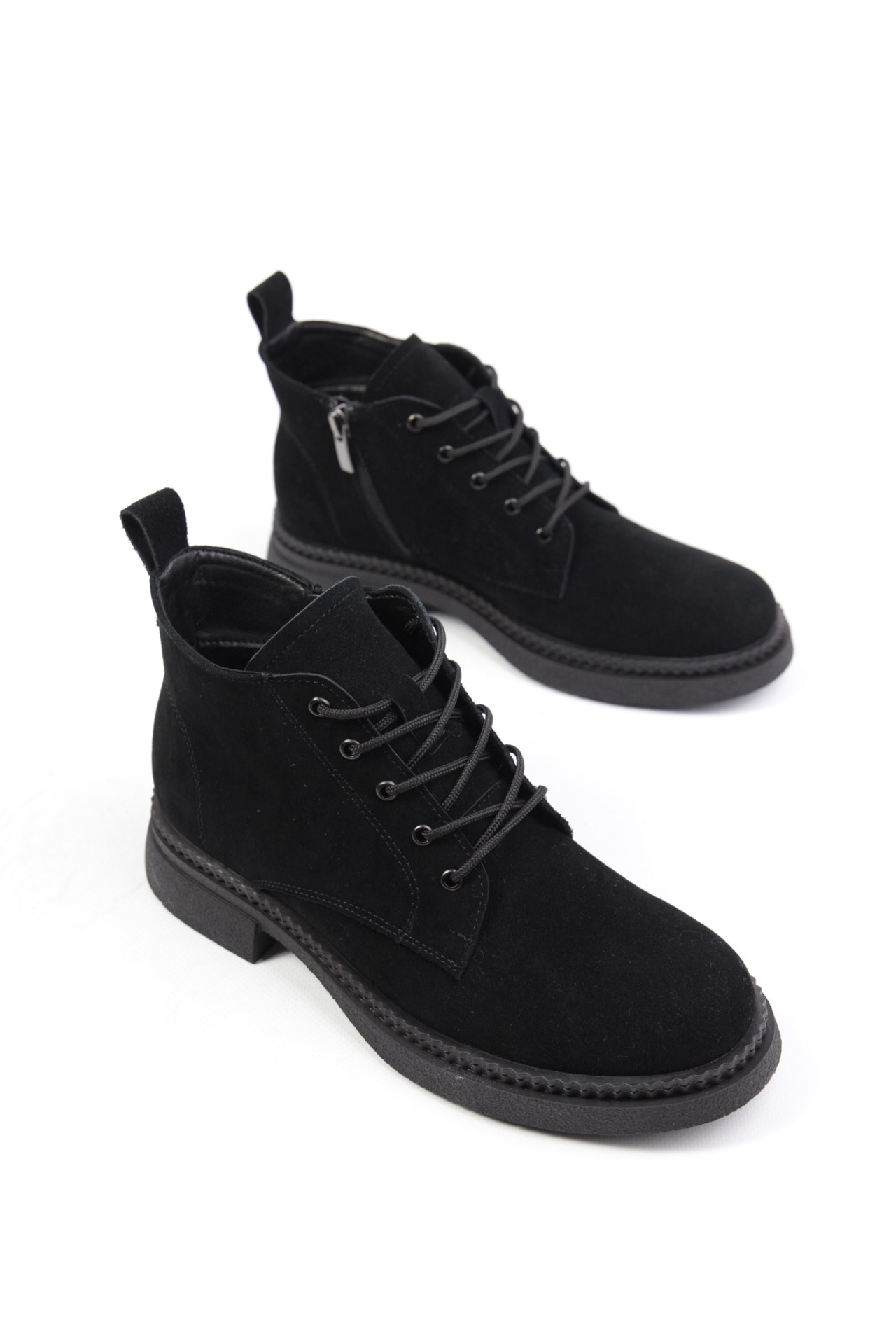 картинка Ботинки замшевые Benito от магазина Pratik