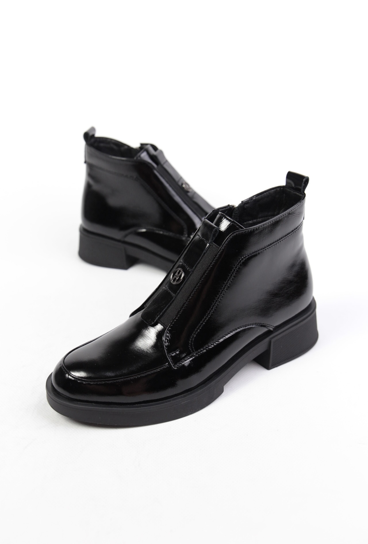 картинка Ботинки кожаные Benito от магазина Pratik