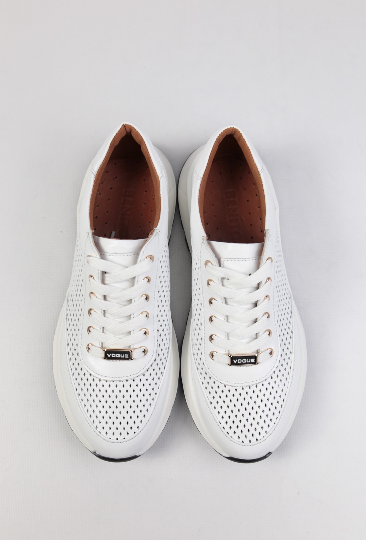 картинка Кроссовки кожаные Benito от магазина Pratik