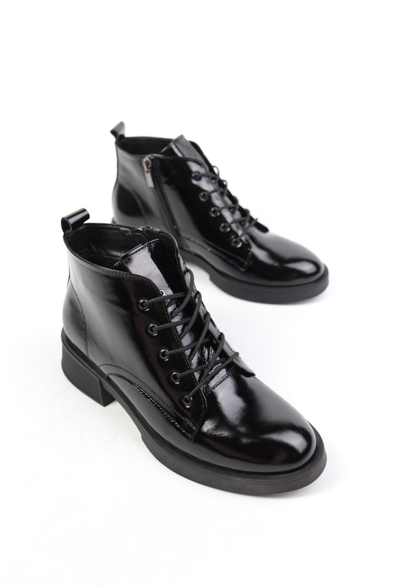 картинка Ботинки кожаные Benito от магазина Pratik