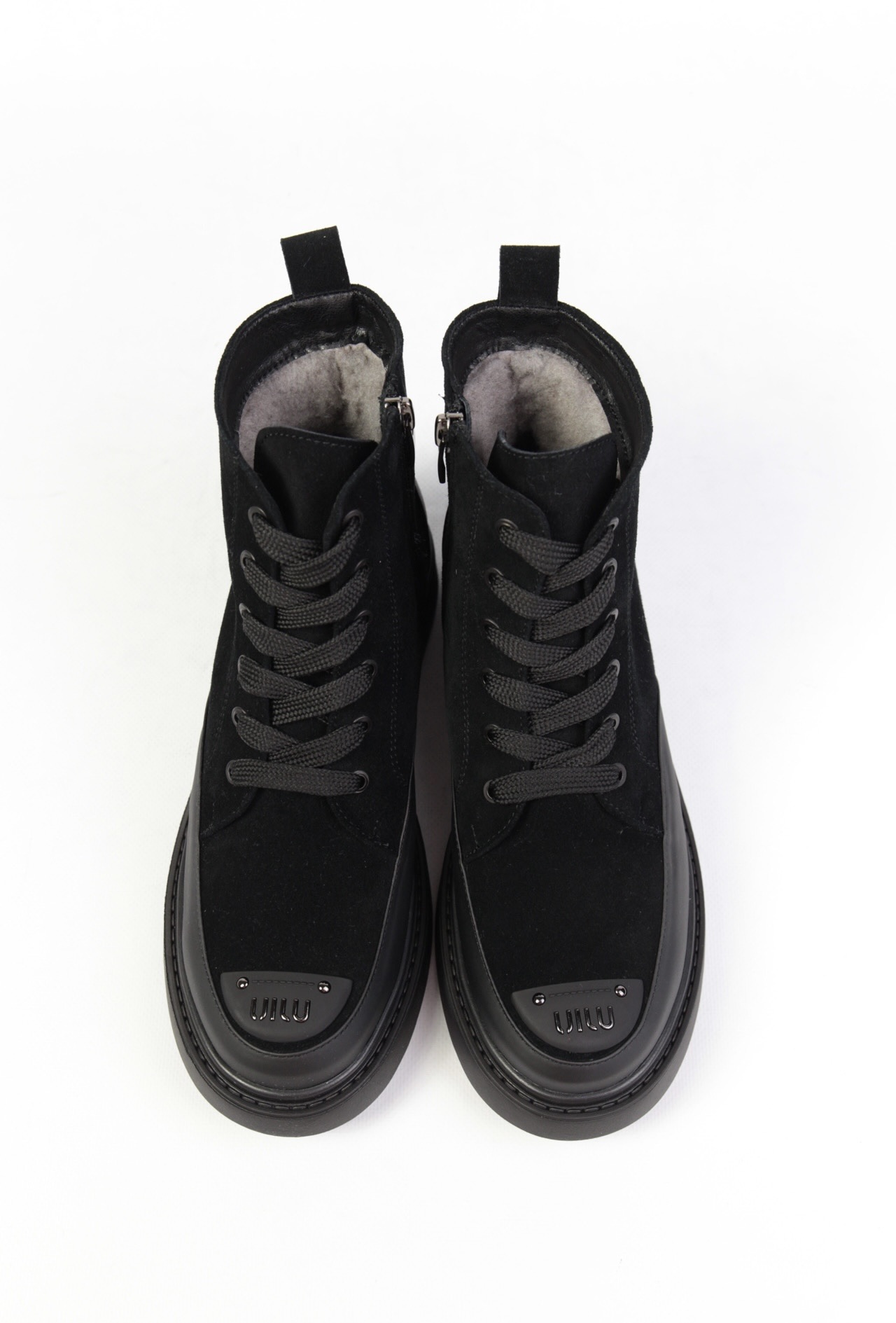 картинка Ботинки замшевые Benito от магазина Pratik