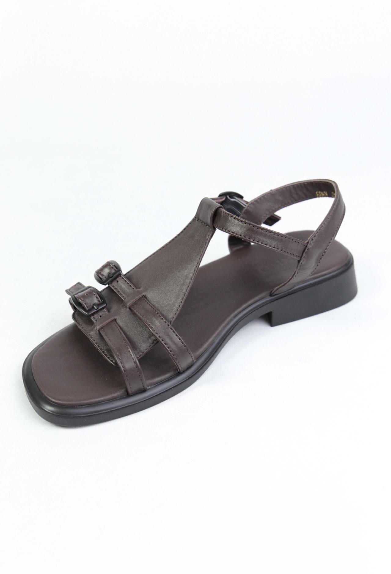 картинка Сандалии кожаные Benito от магазина Pratik