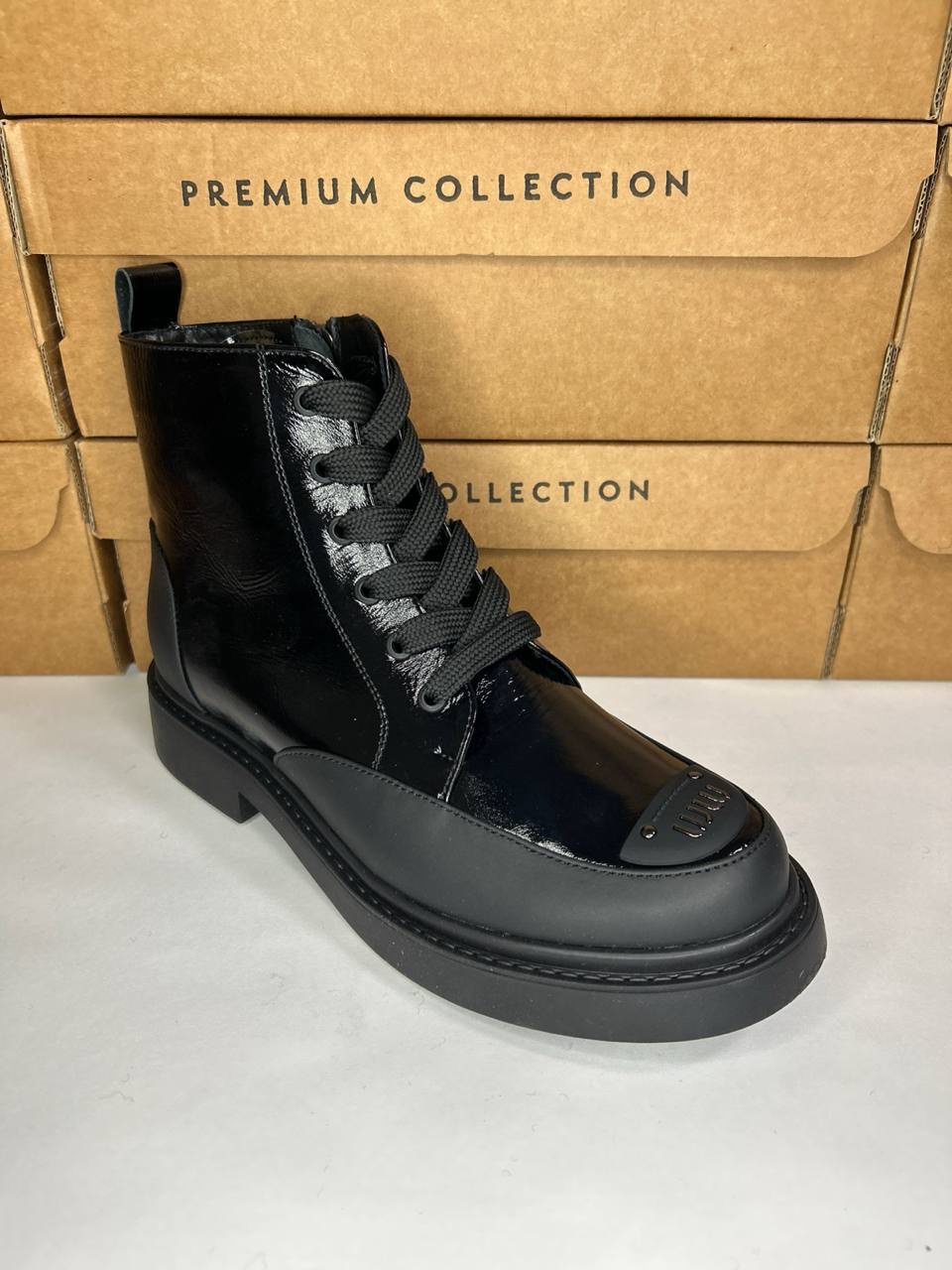 картинка Ботинки кожаные Benito от магазина Pratik