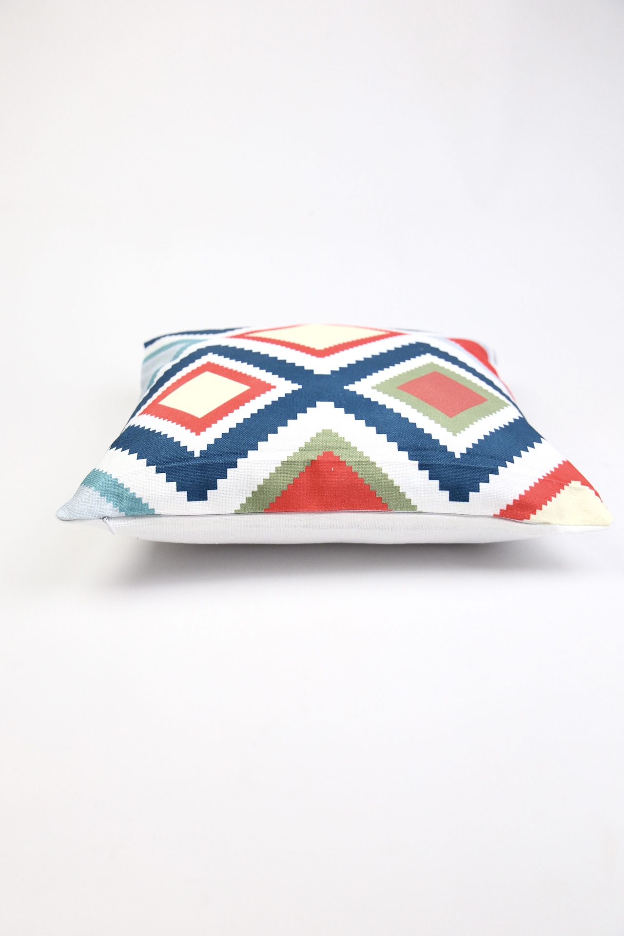 картинка Наволочка декоративная орнамент Ромб от магазина Pratik