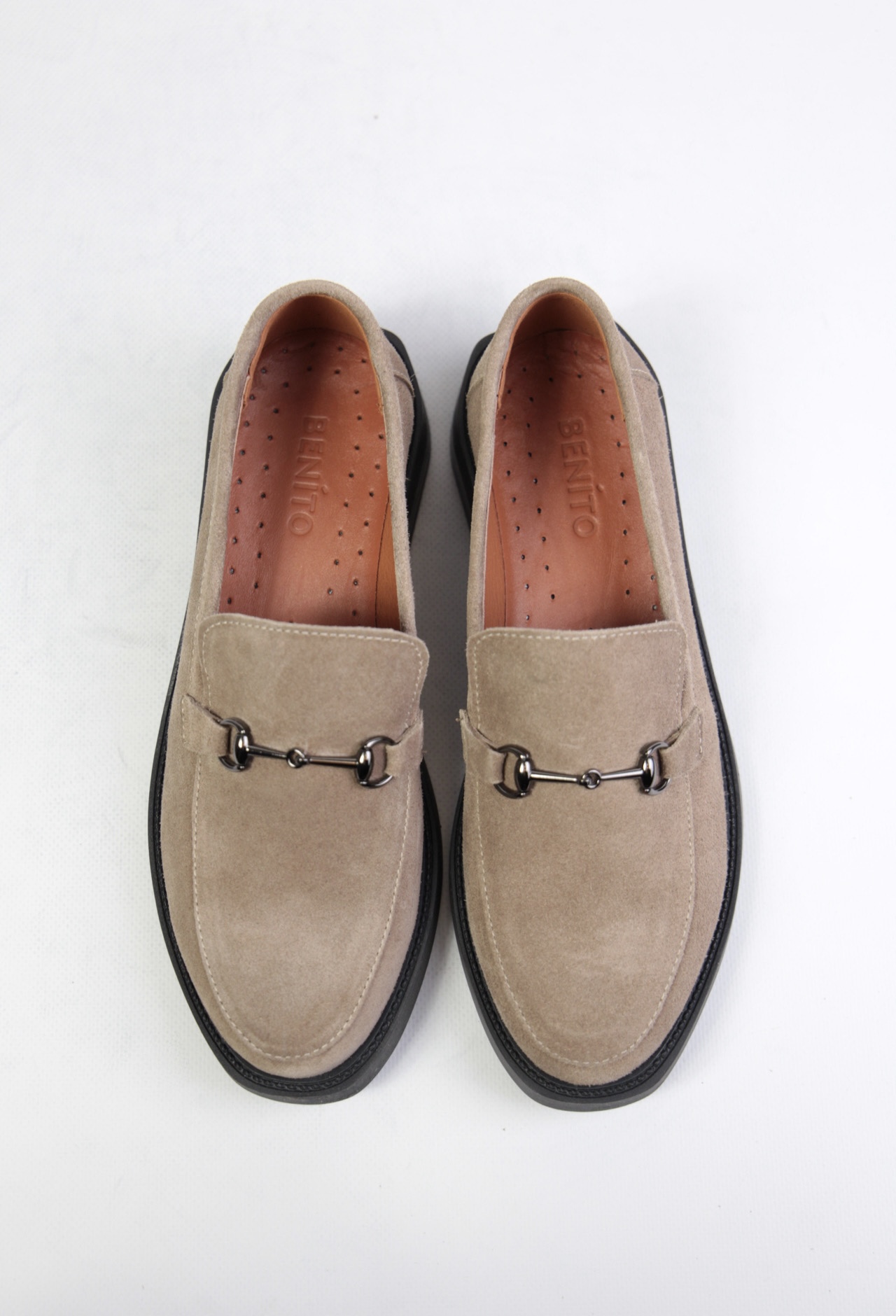 картинка Лоферы замшевые Benito от магазина Pratik