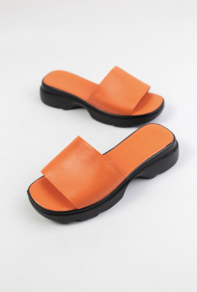 Шлепанцы кожаные Benito 0041-3/76 new- фото 1 - интернет-магазин обуви Pratik