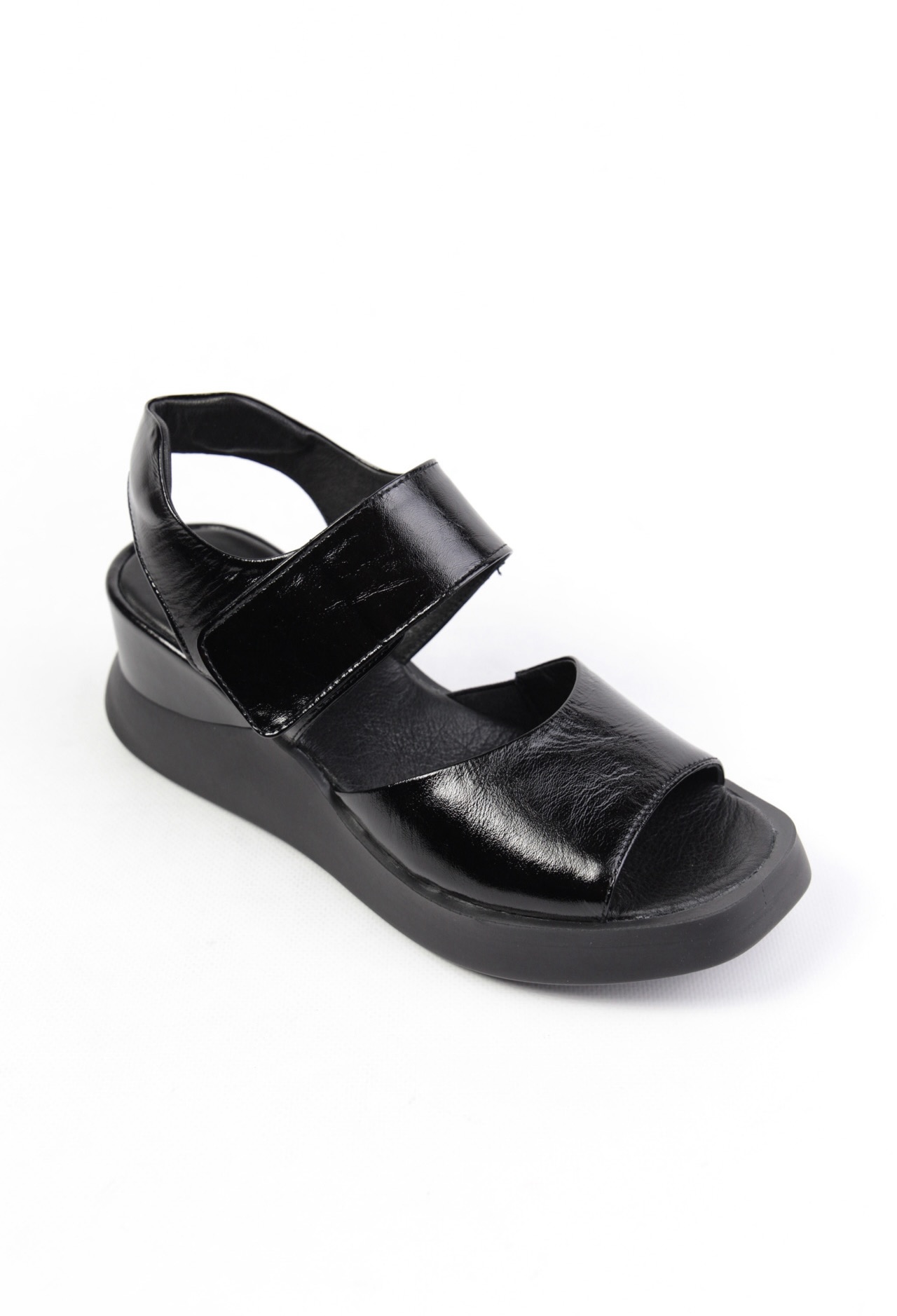 картинка Босоножки кожаные Benito от магазина Pratik