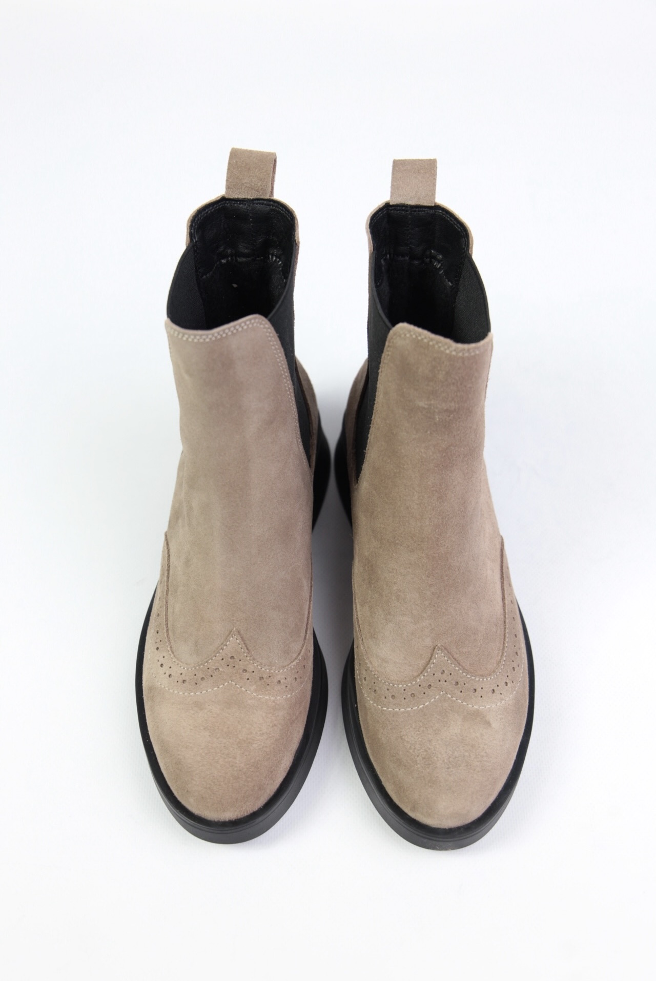 картинка Ботинки замшевые Benito от магазина Pratik