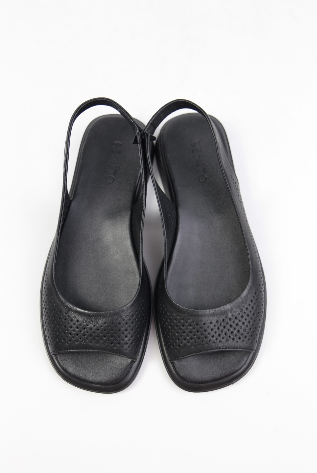 картинка Сандалии кожаные Benito от магазина Pratik