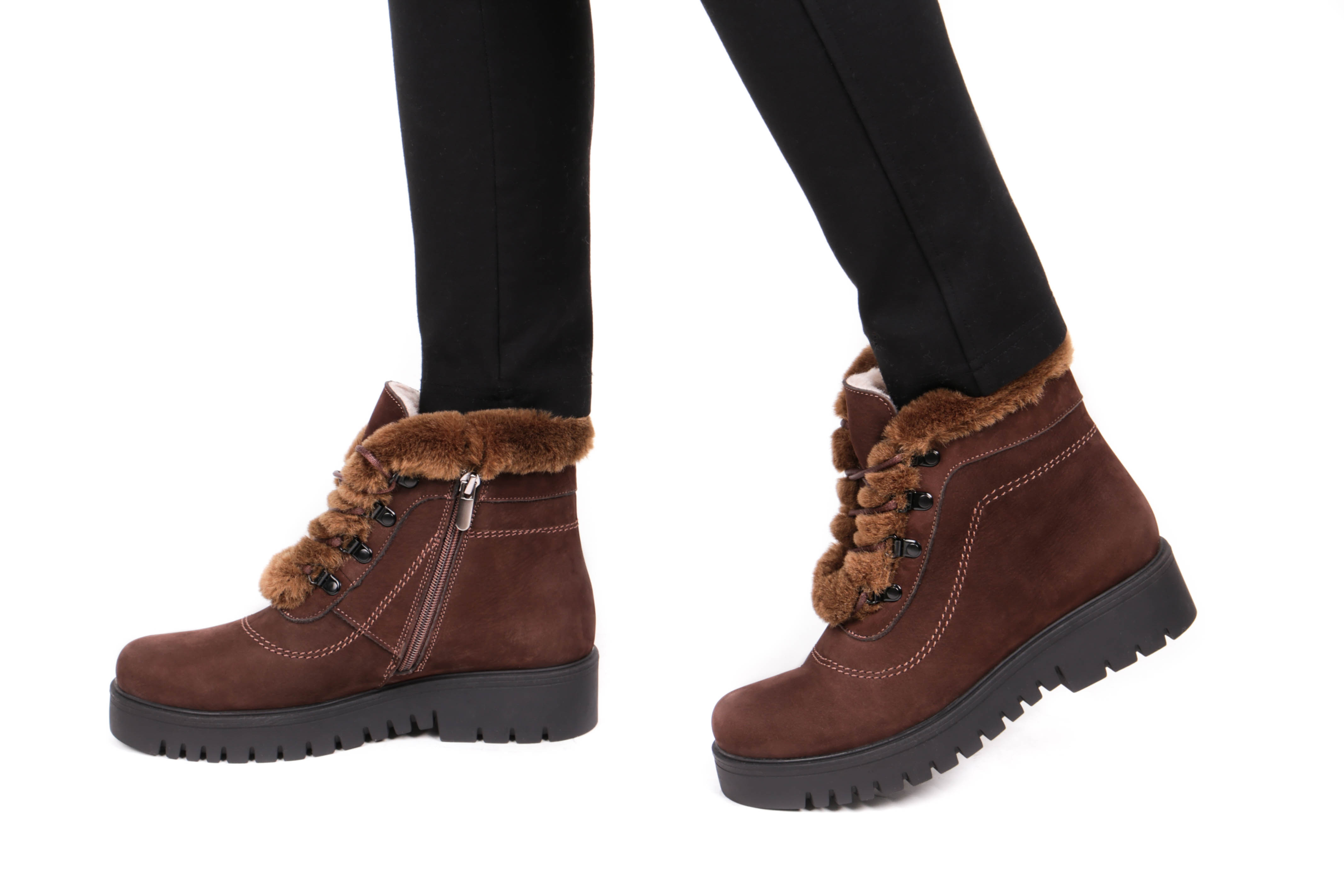 картинка Ботинки нубуковые Mariani от магазина Pratik