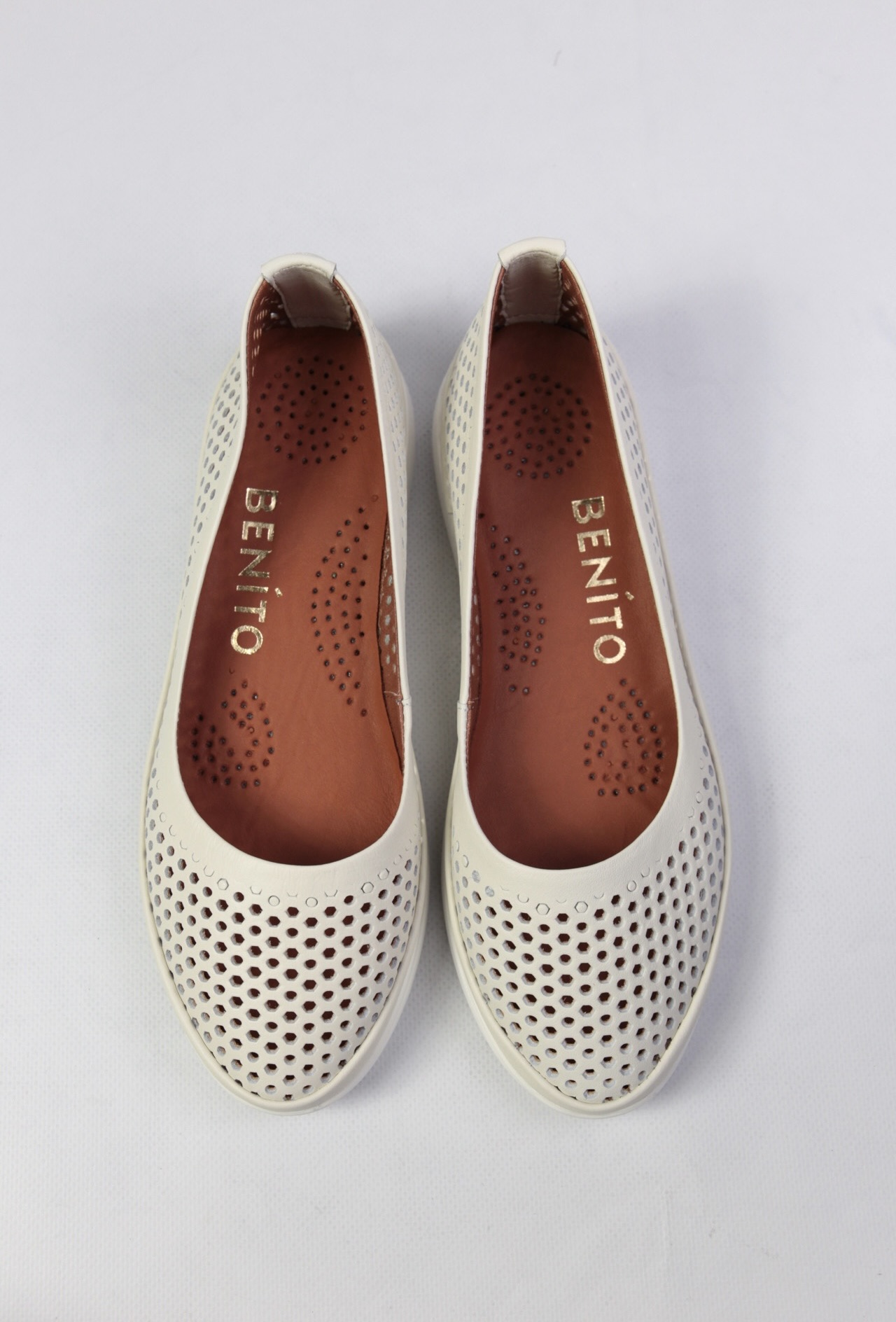 картинка Балетки кожаные Benito от магазина Pratik