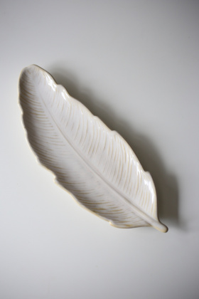 Блюдо "Перо" 10- фото 1 - интернет-магазин обуви Pratik