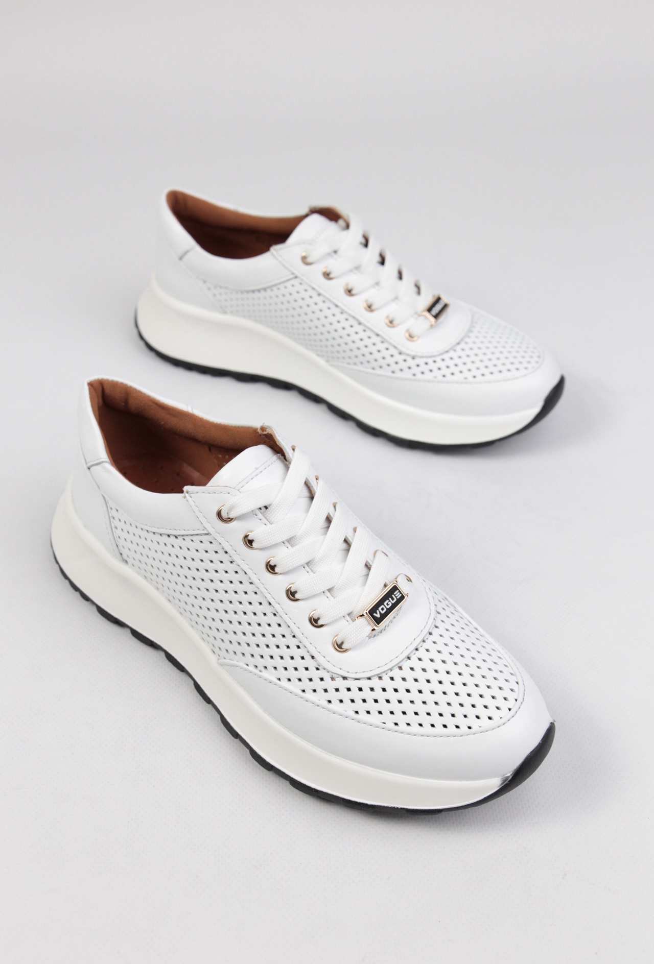 картинка Кроссовки кожаные Benito от магазина Pratik