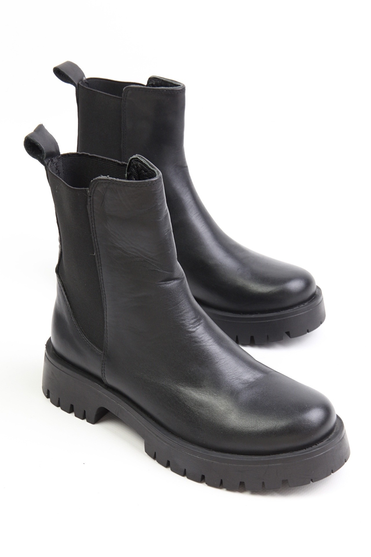 картинка Ботинки кожаные Brenda от магазина Pratik