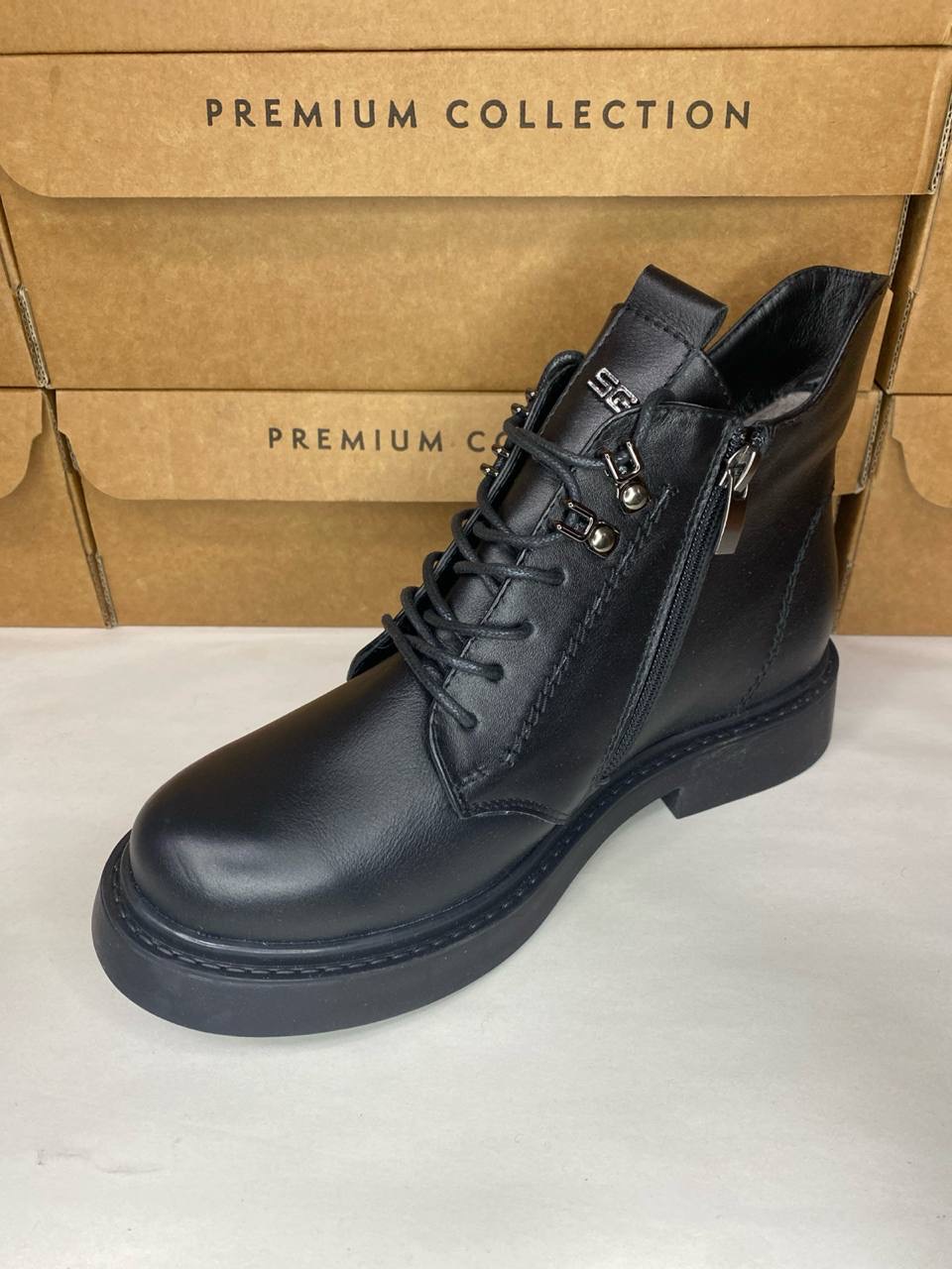 картинка Ботинки кожаные Benito от магазина Pratik