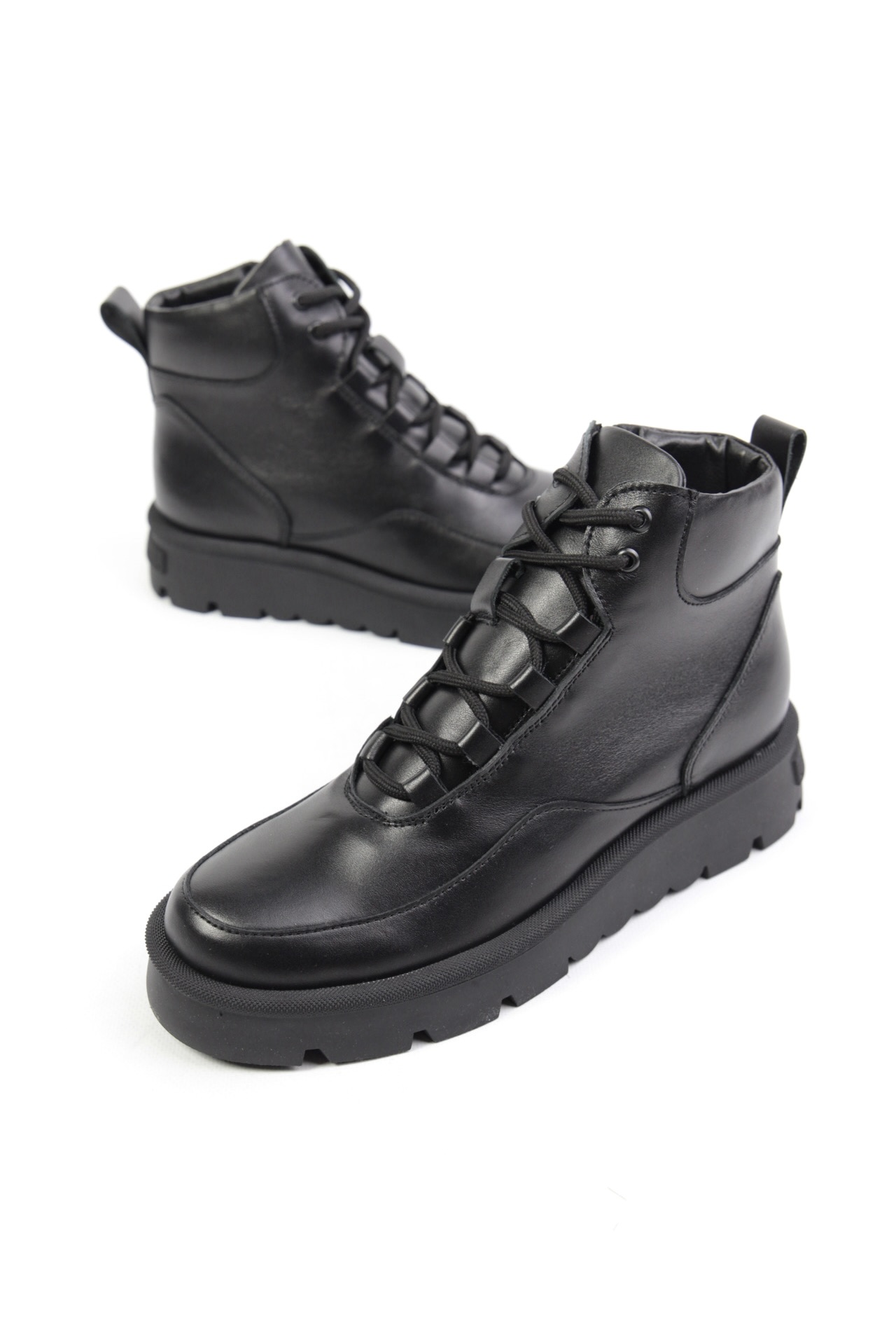 картинка Ботинки кожаные Benito от магазина Pratik