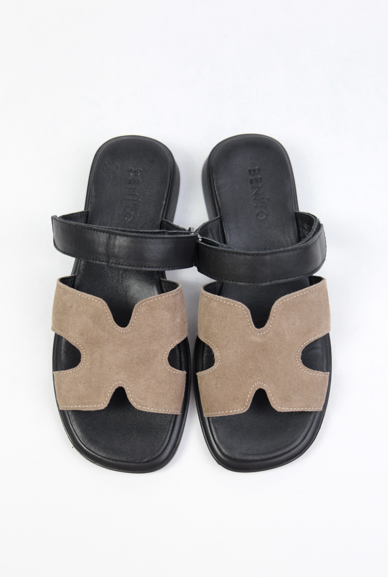 картинка Замшеві шльопанці Benito от магазина Pratik