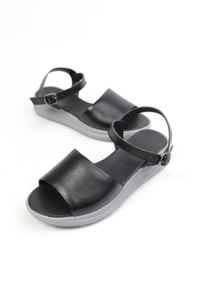 Босоножки кожаные Benito BE0559 new- фото 1 - интернет-магазин обуви Pratik