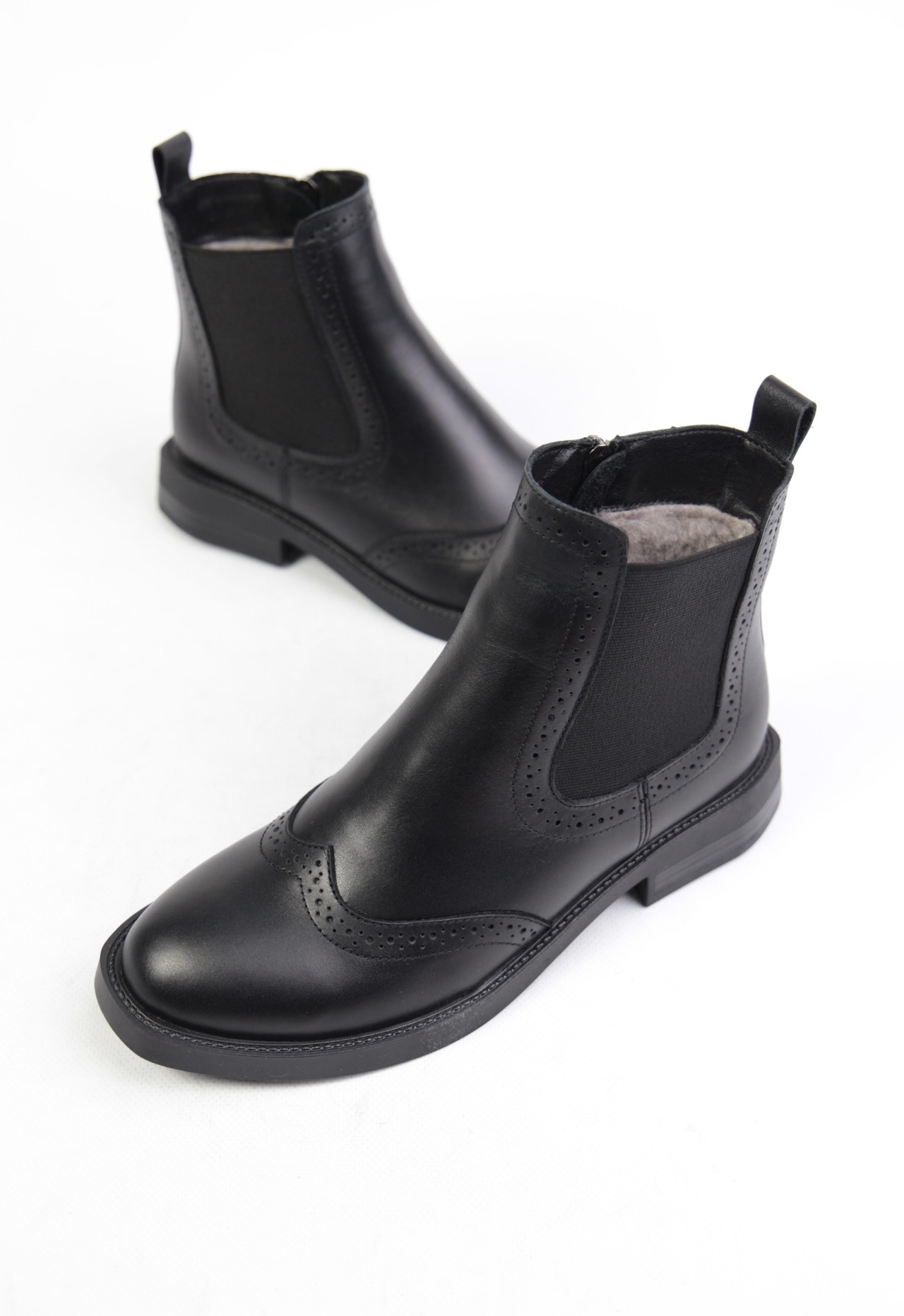 картинка Ботинки кожаные Benito от магазина Pratik