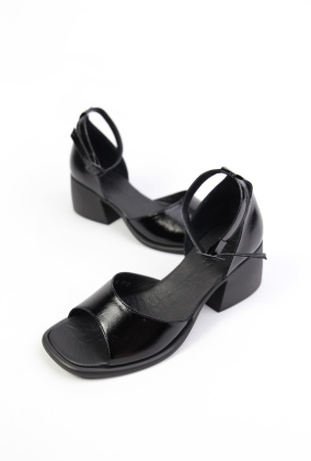 Босоножки кожаные Benito 272-1/12 new- фото 1 - интернет-магазин обуви Pratik