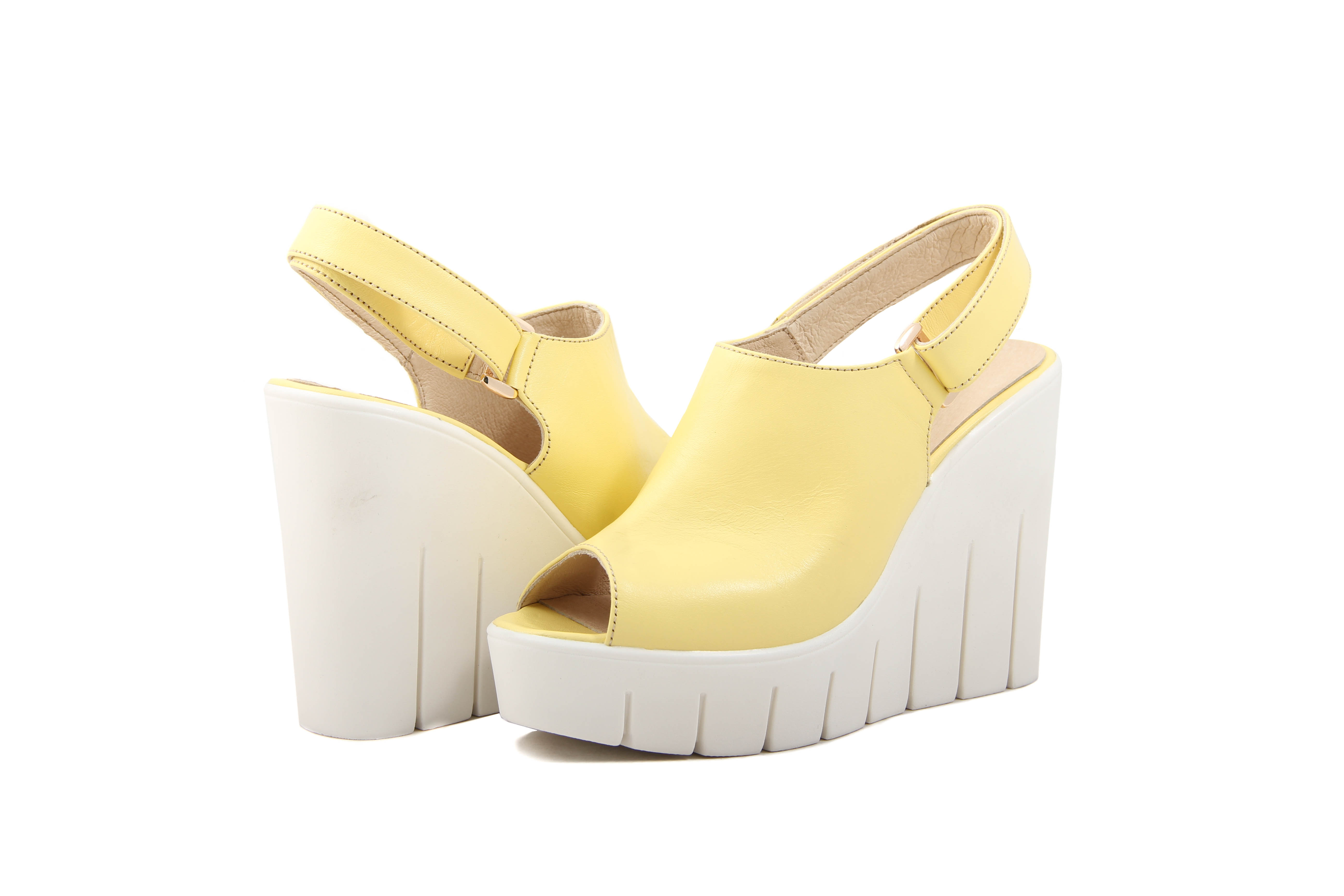 картинка Босоножки кожаные Mariani от магазина Pratik