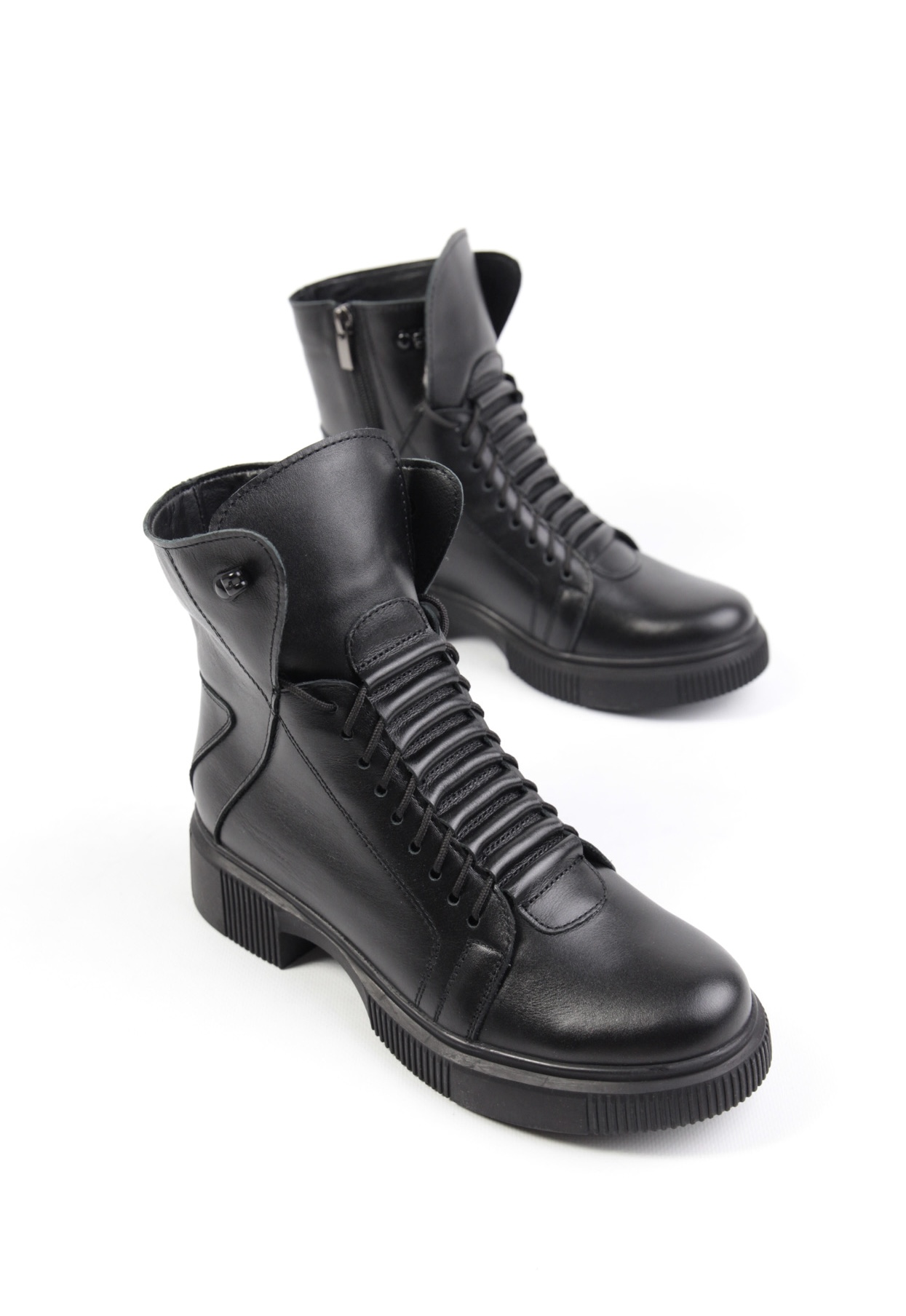 картинка Ботинки кожаные Benito от магазина Pratik