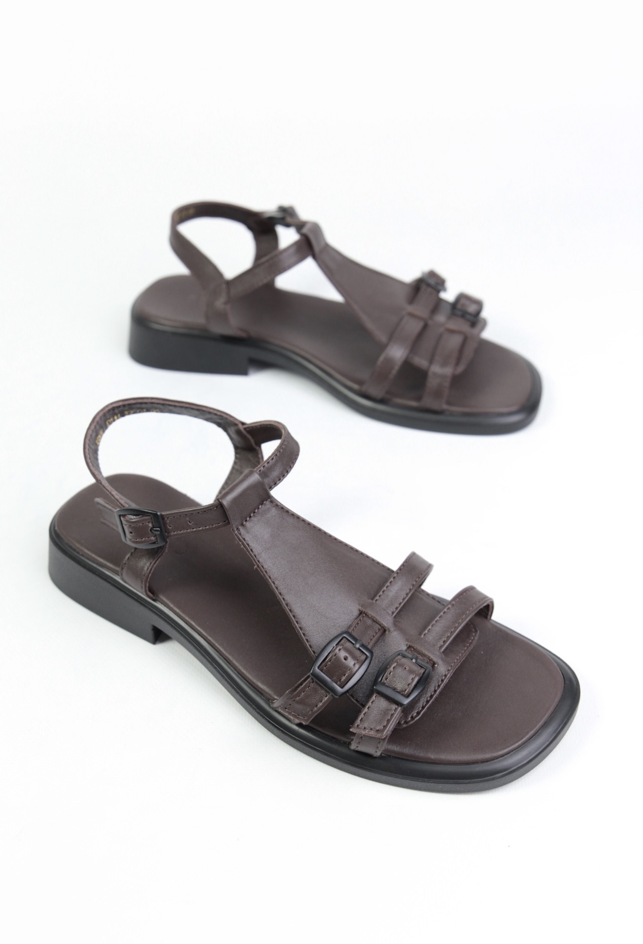 картинка Сандалии кожаные Benito от магазина Pratik