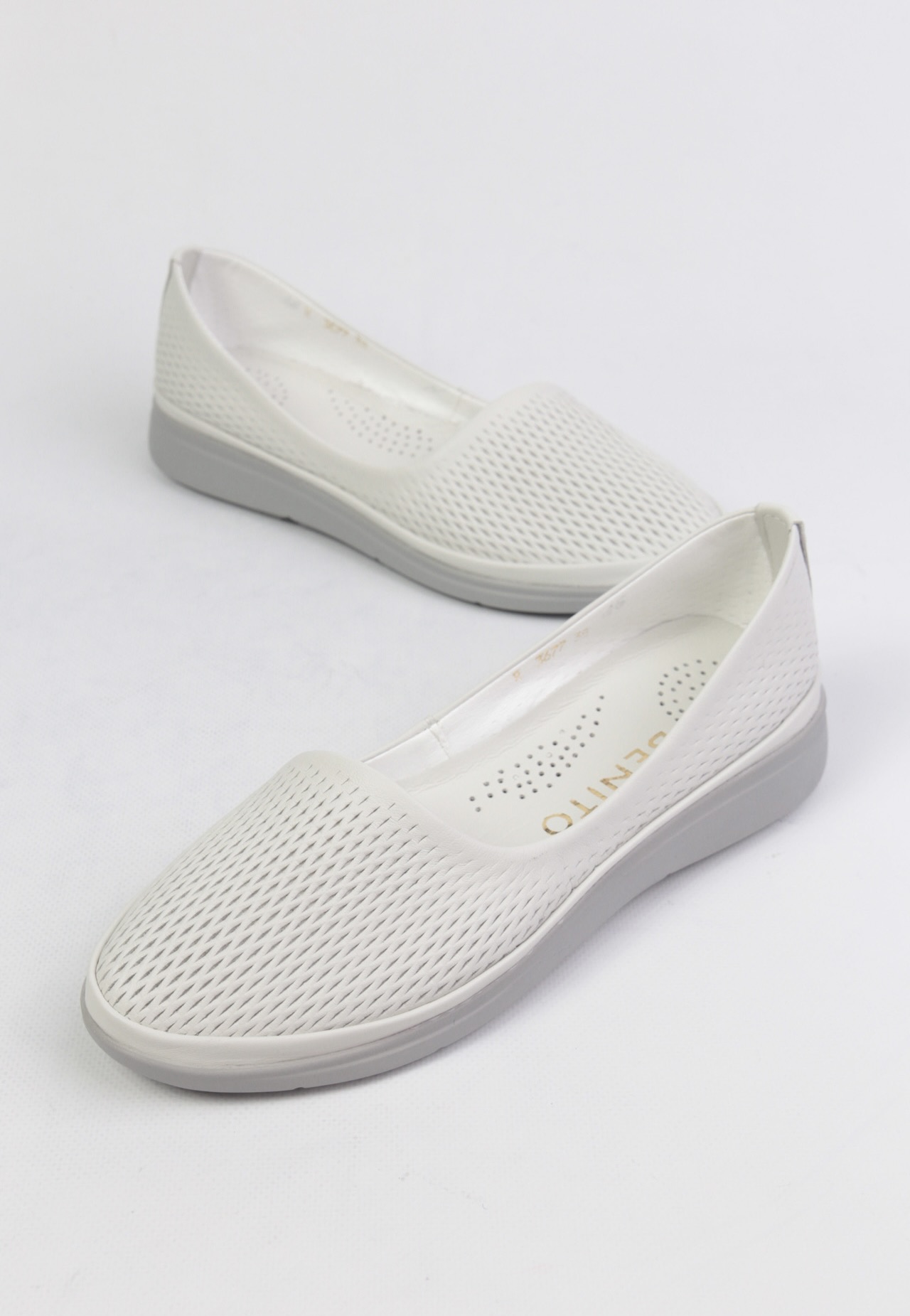 картинка Балетки кожаные Benito от магазина Pratik