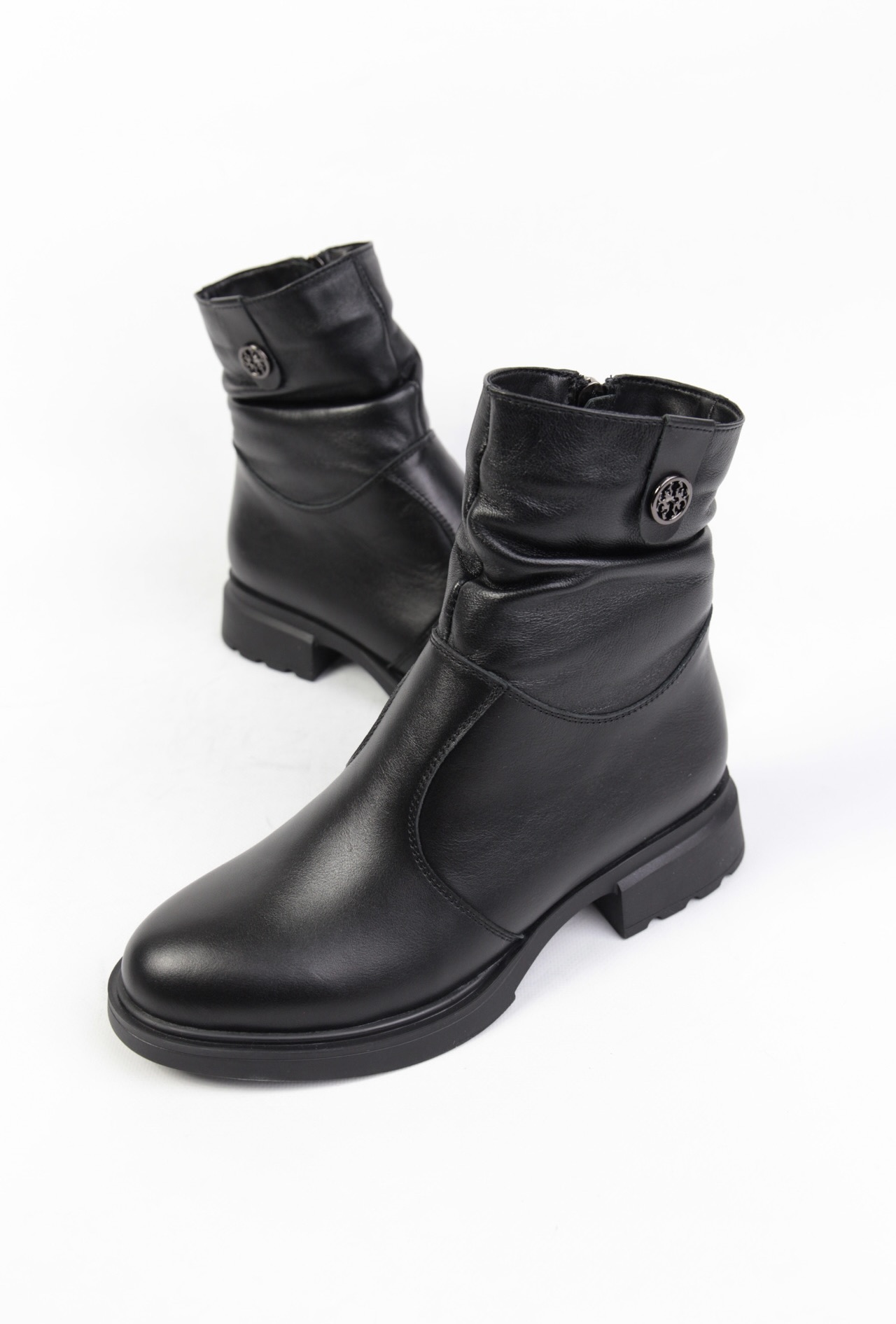 картинка Ботинки кожаные Benito от магазина Pratik