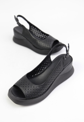 Босоножки кожаные Benito 0131/01 new- фото 1 - интернет-магазин обуви Pratik