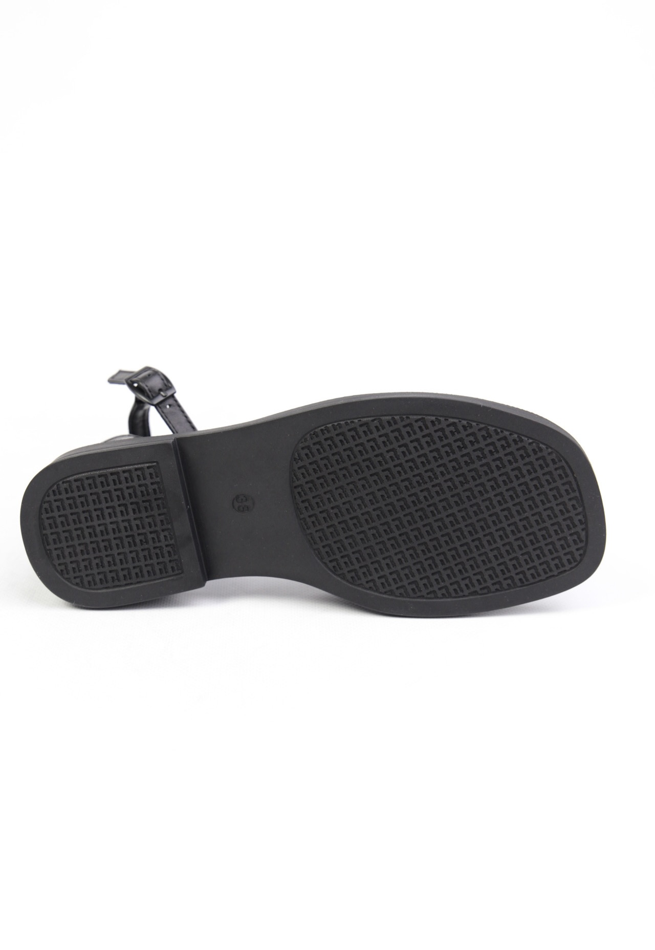 картинка Сандалии кожаные Benito от магазина Pratik