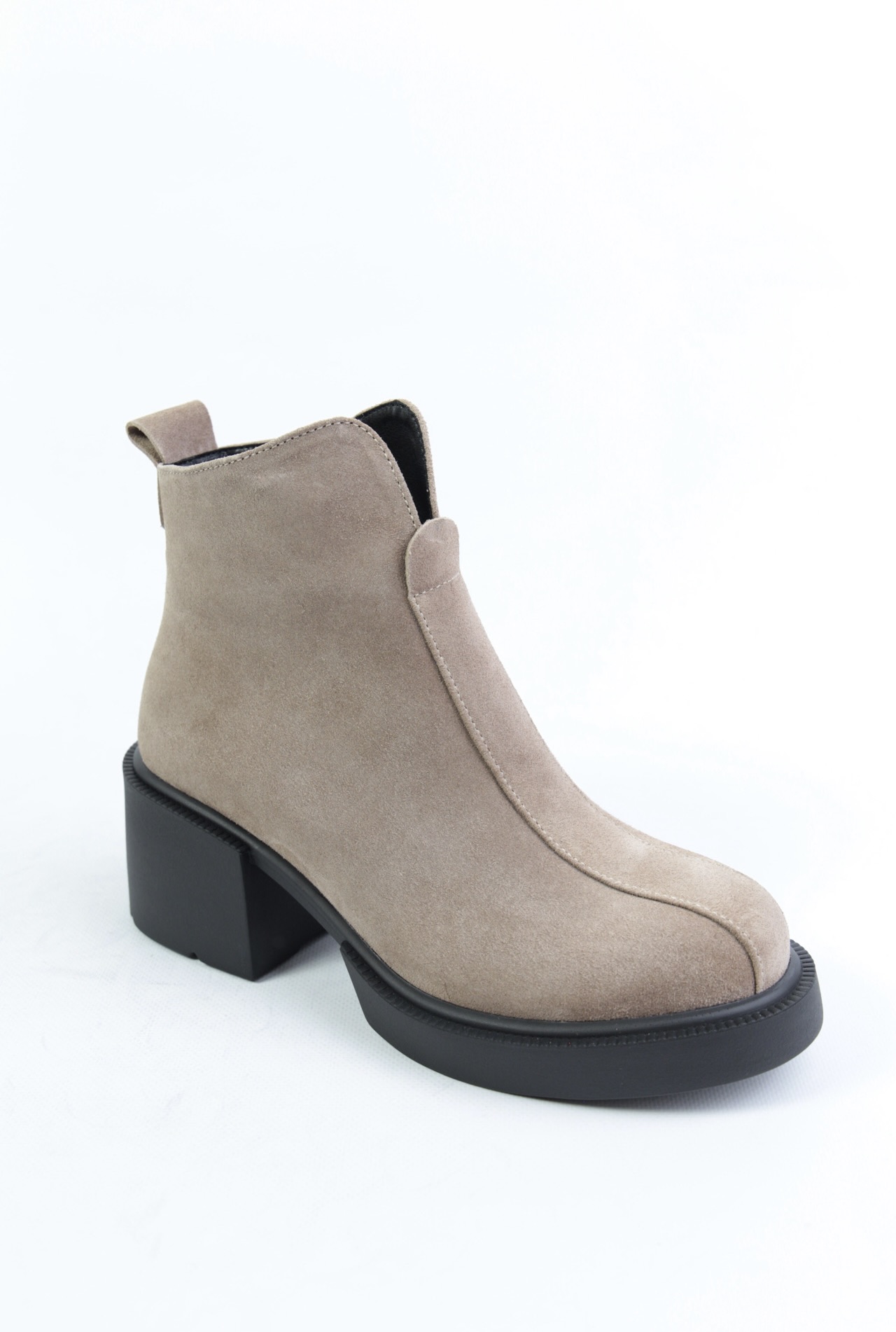 картинка Ботильоны замшевые Benito от магазина Pratik