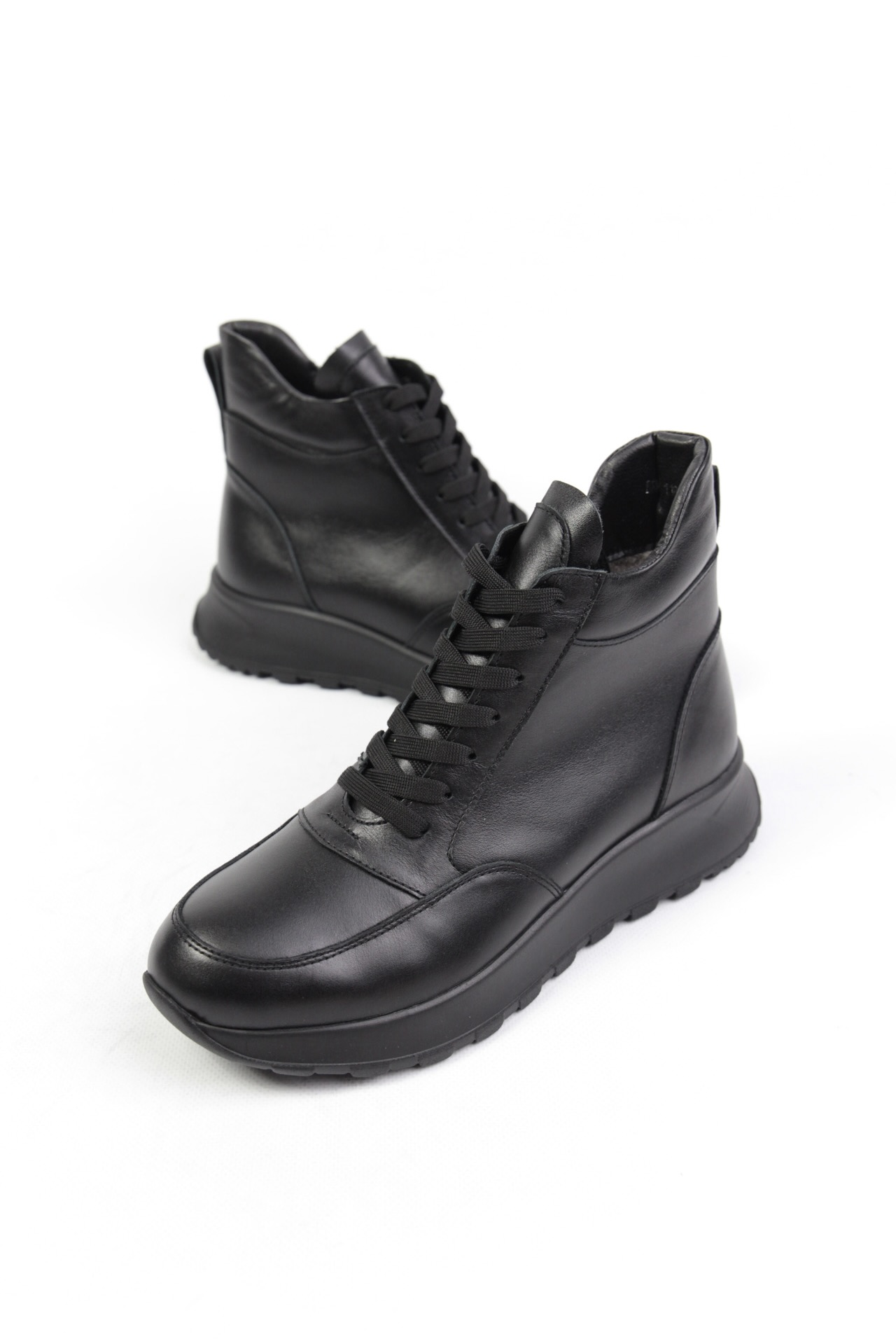 картинка Ботинки кожаные Benito от магазина Pratik