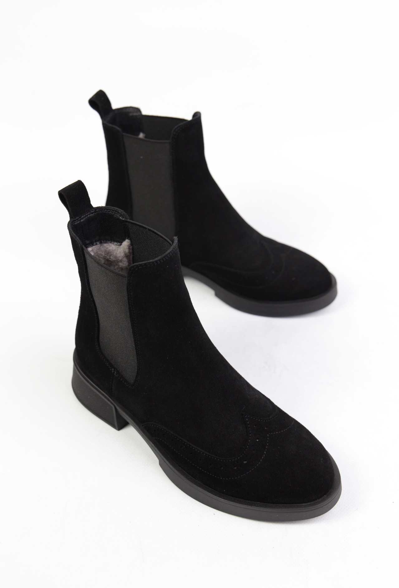 картинка Ботинки замшевые Benito от магазина Pratik