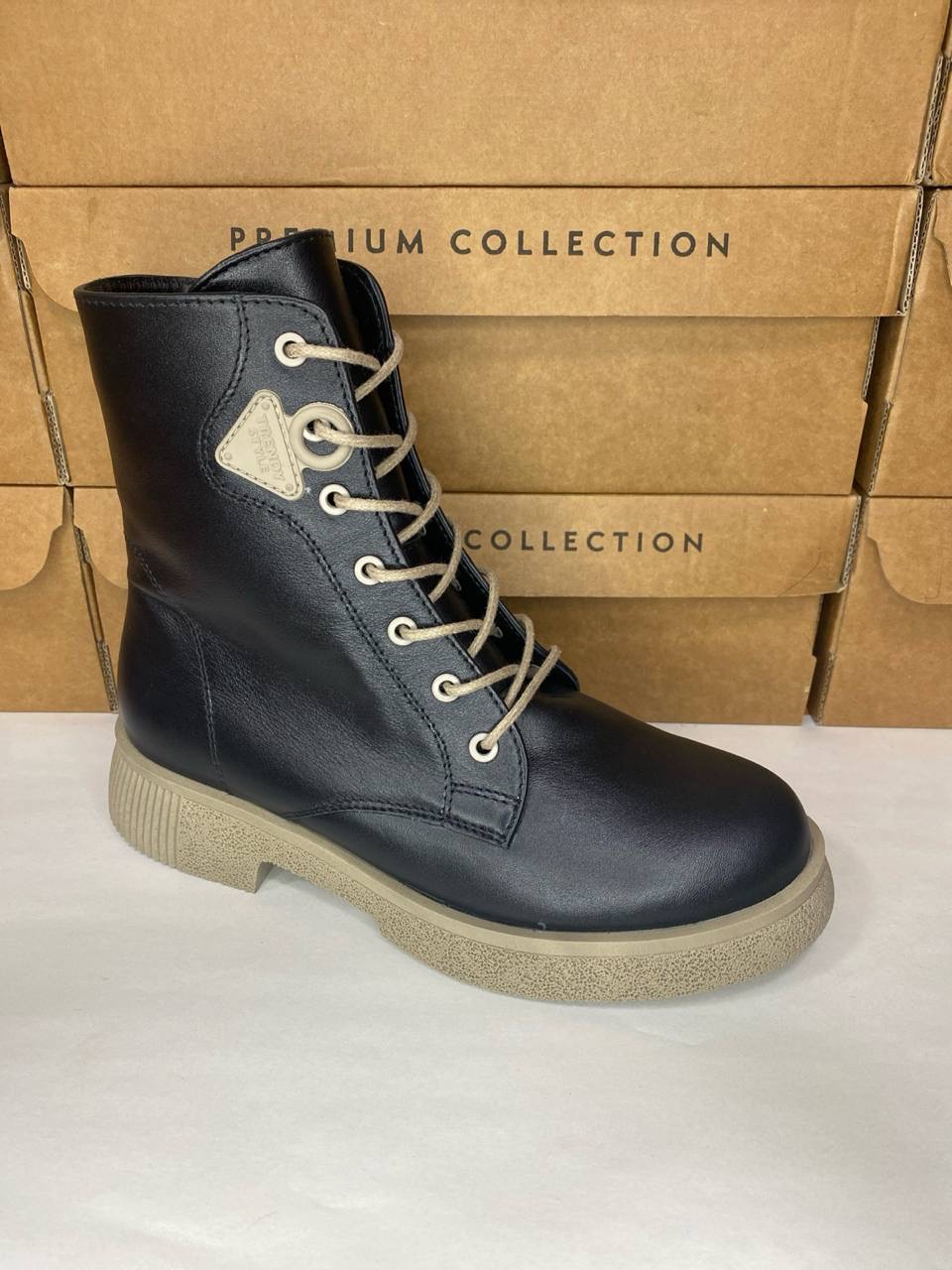 картинка Ботинки кожаные Benito от магазина Pratik