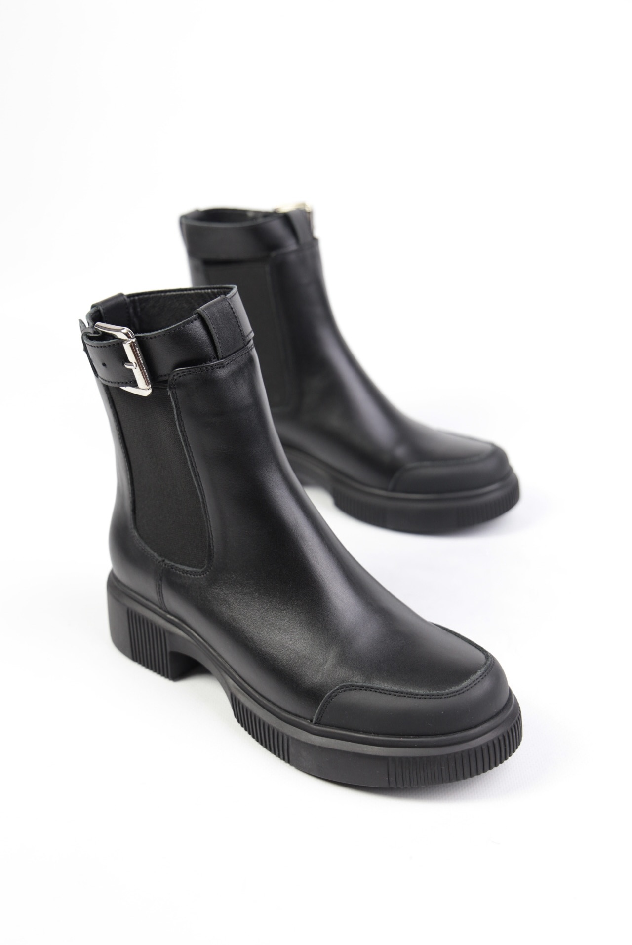 картинка Ботинки кожаные Benito от магазина Pratik