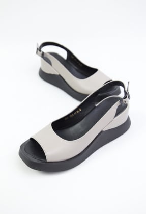 Босоножки кожаные Benito 0111/71 new- фото 1 - интернет-магазин обуви Pratik