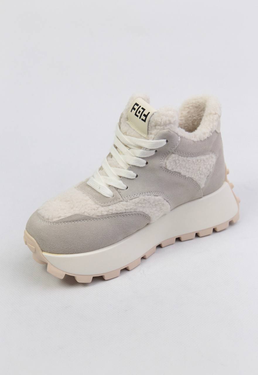 картинка Ботинки замшевые от магазина Pratik