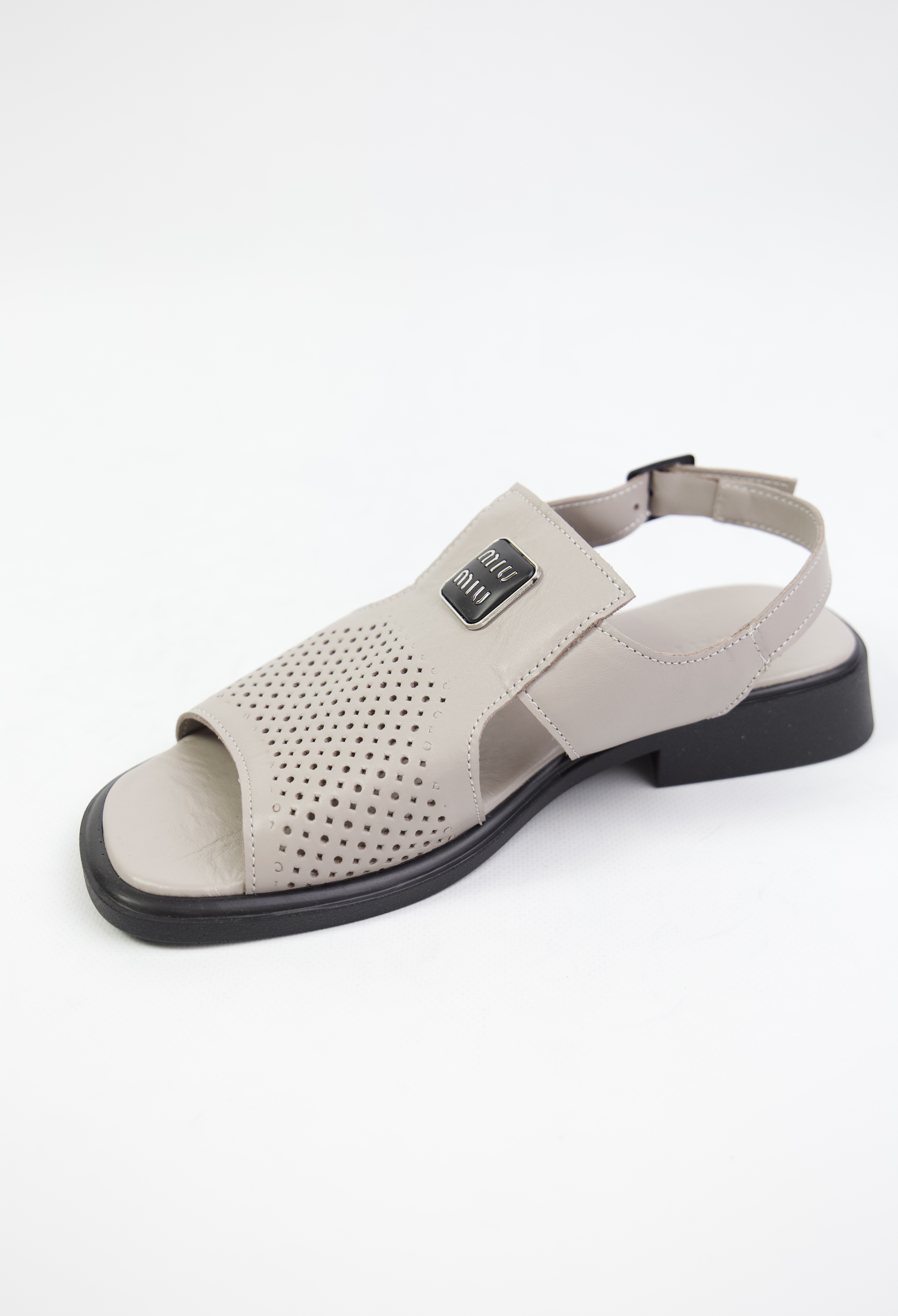 картинка Сандалии кожаные Benito от магазина Pratik